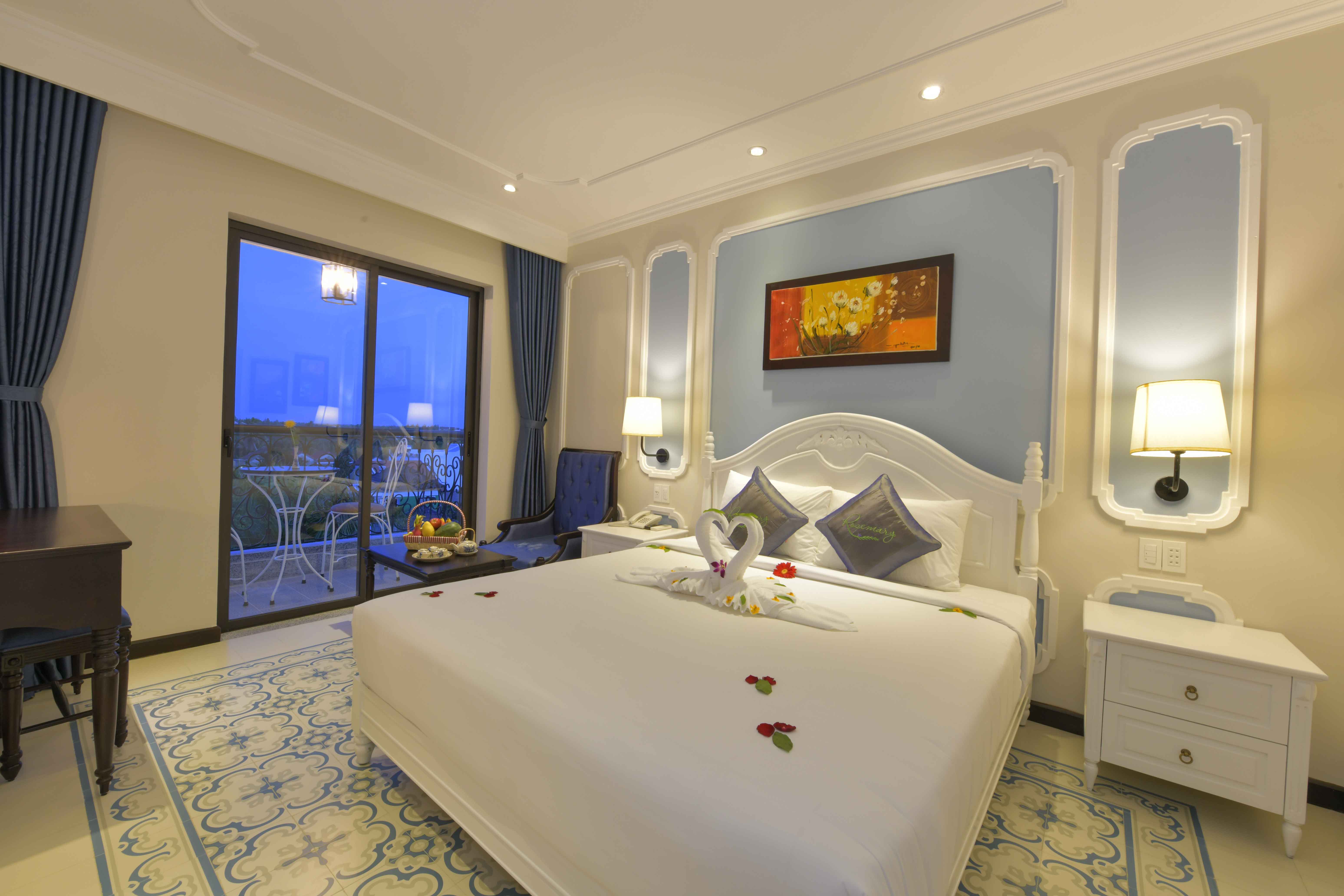 Family Room Capacity 4