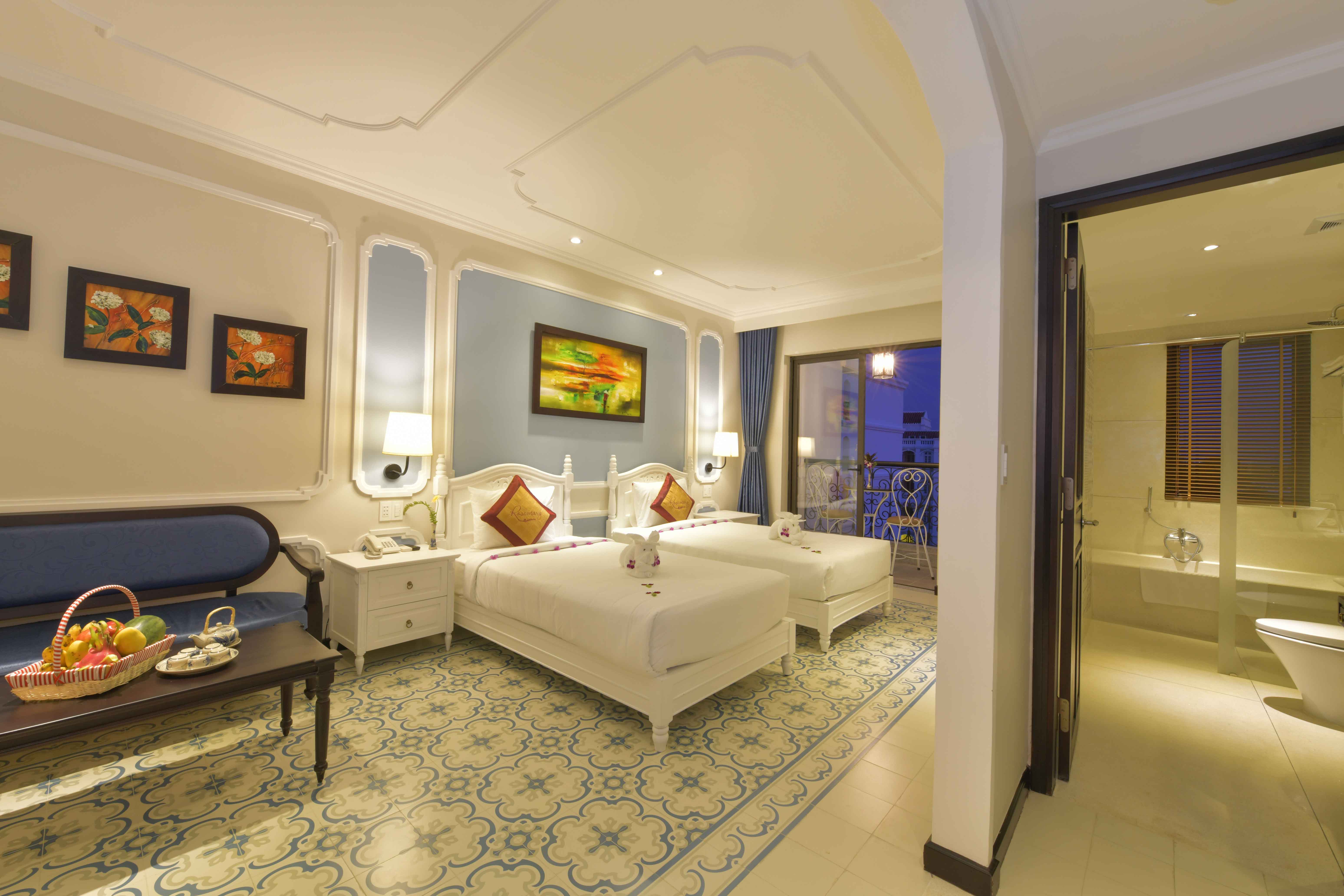 Twin Deluxe City View