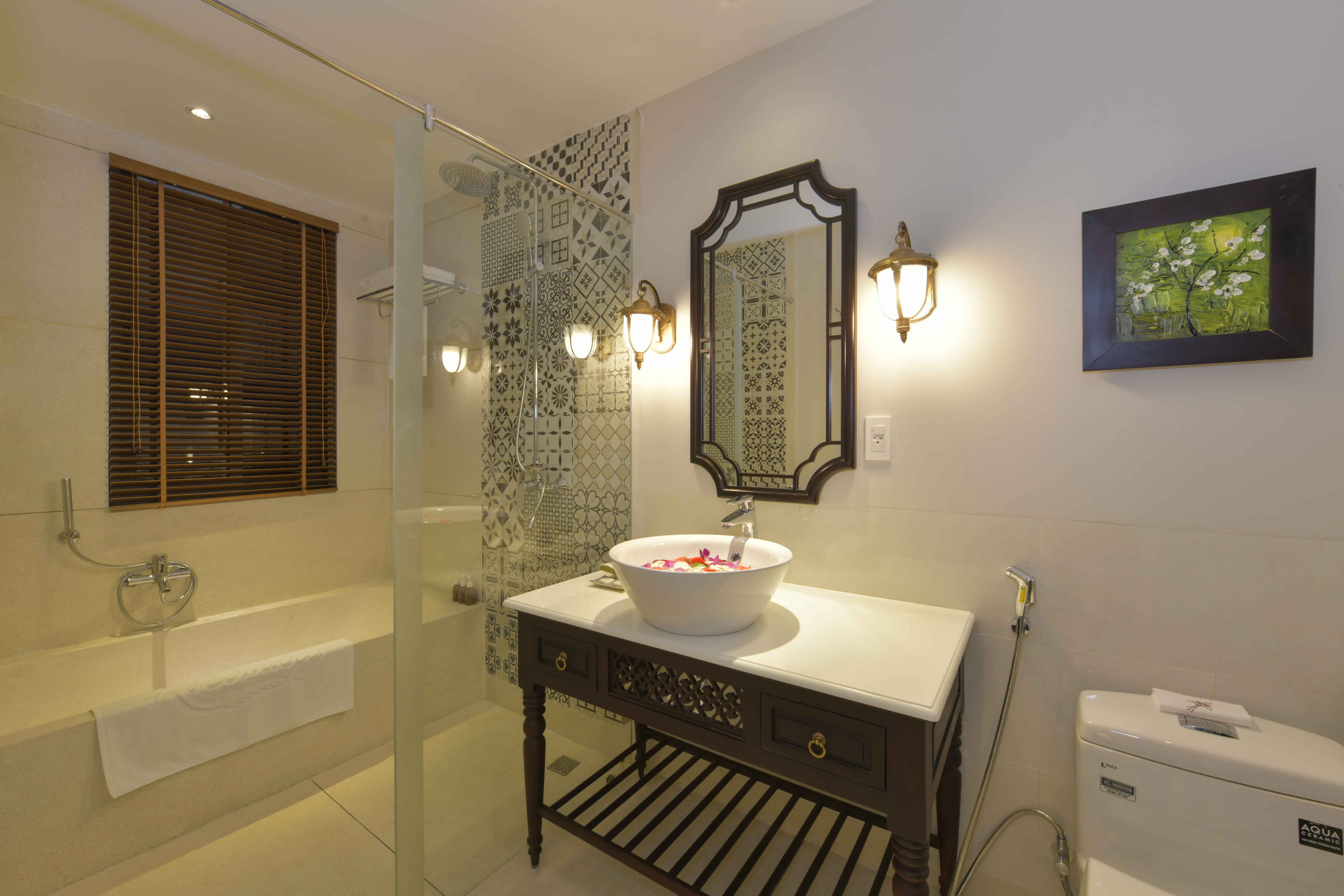 Twin Deluxe City View