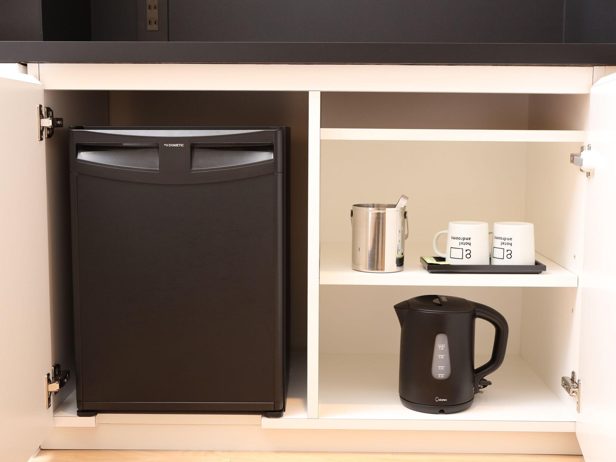 Single Economy Non Smoking