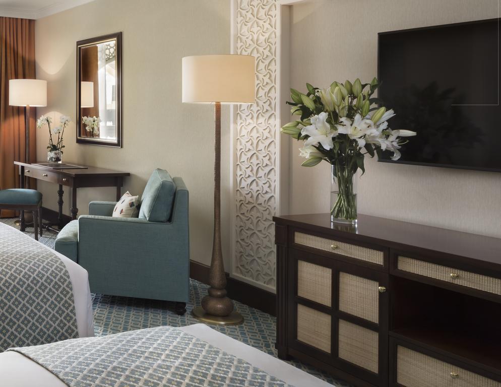 Double Deluxe King Bed