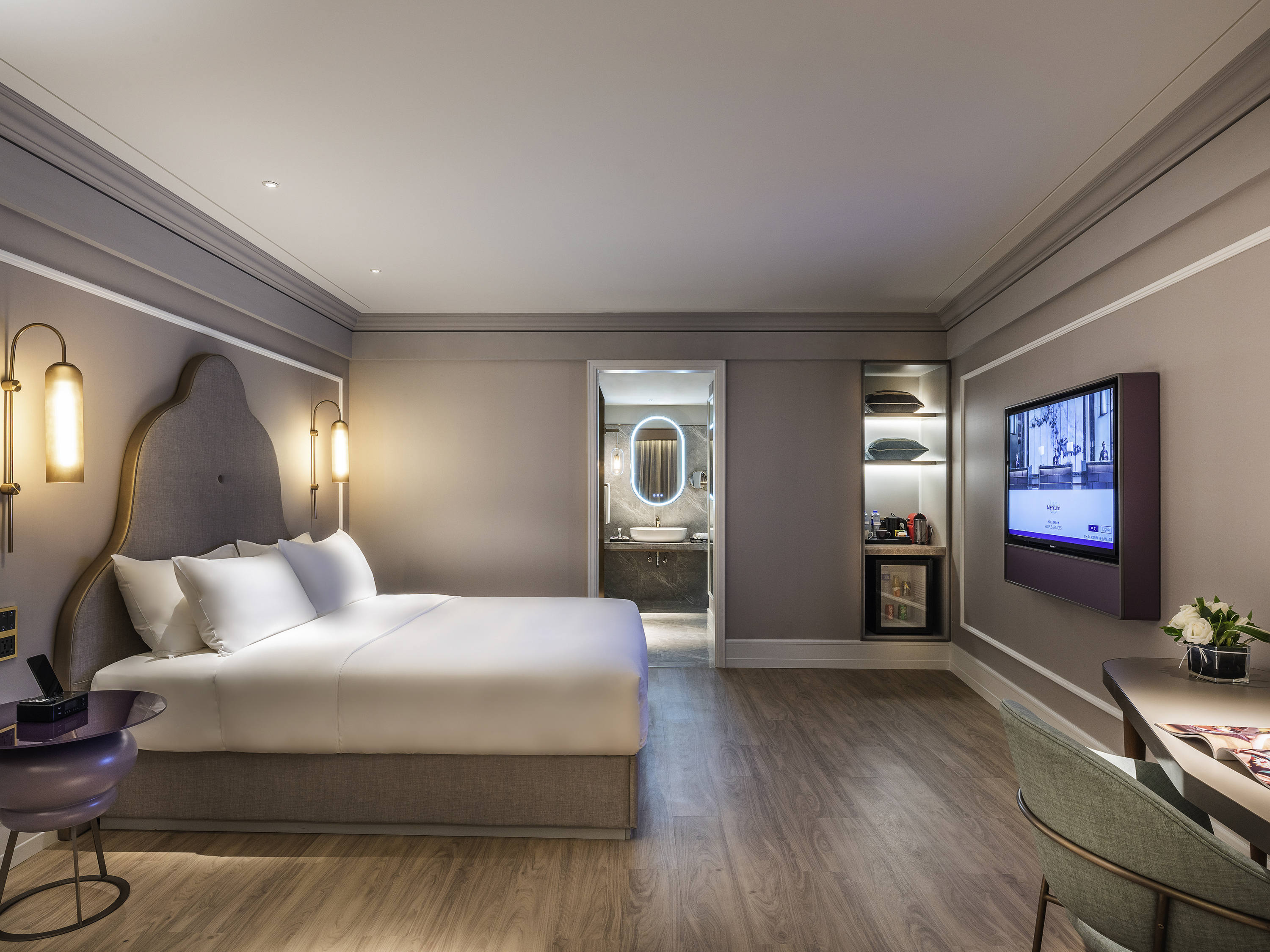 Double Deluxe King Bed