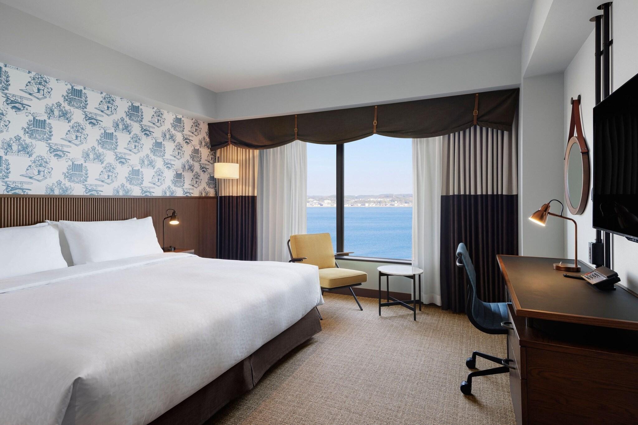 Double Ocean View King Bed