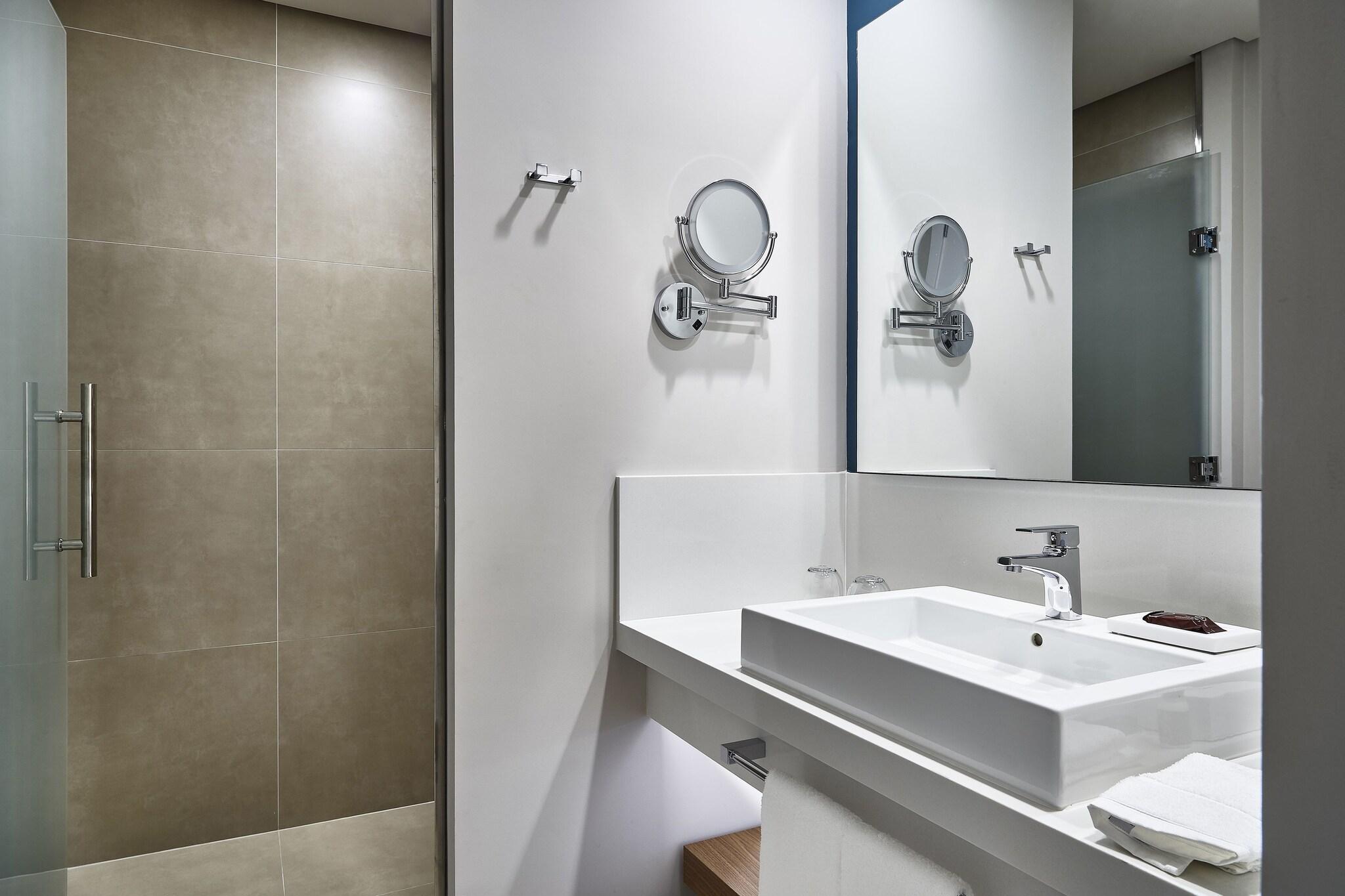 Quadruple Classic Two Queen Beds