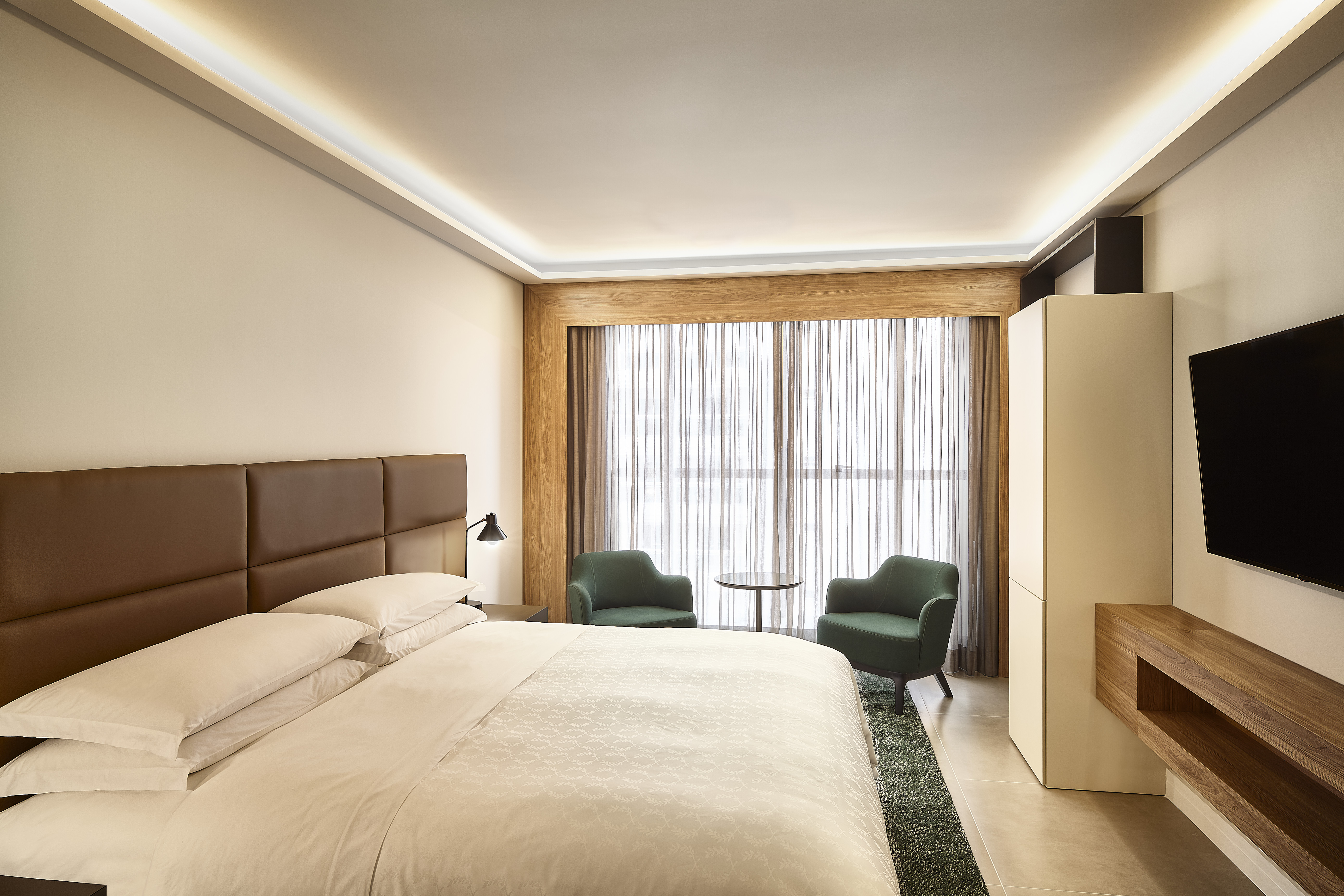 Double Club King Bed