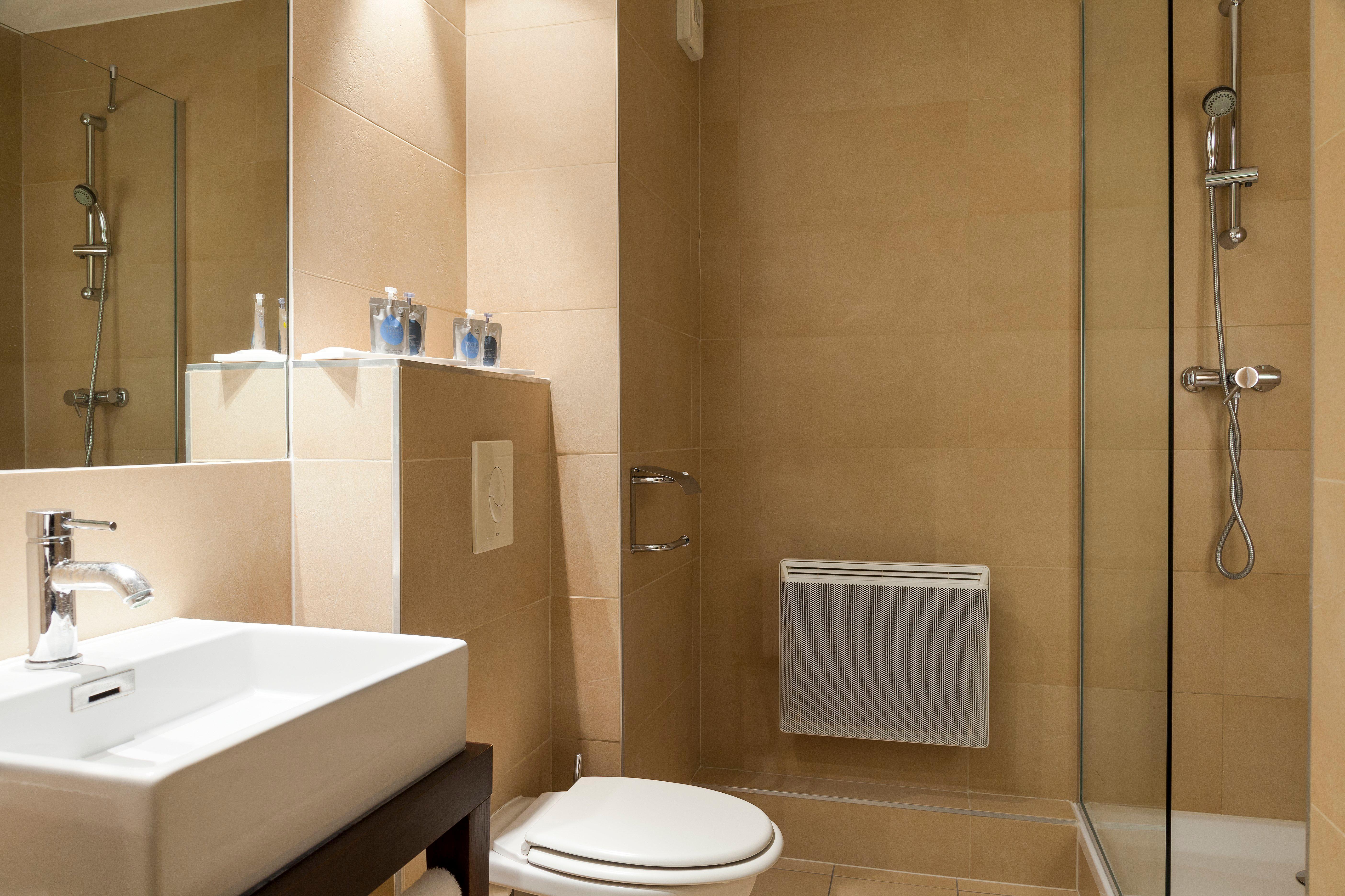 Double Queen Size Bed