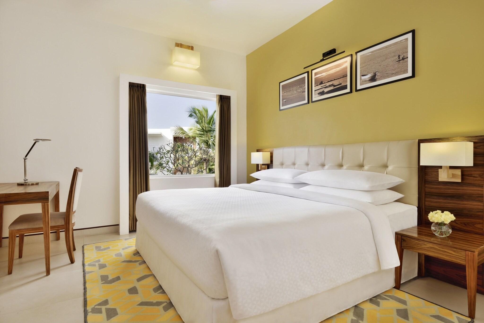 Double Garden View King Bed