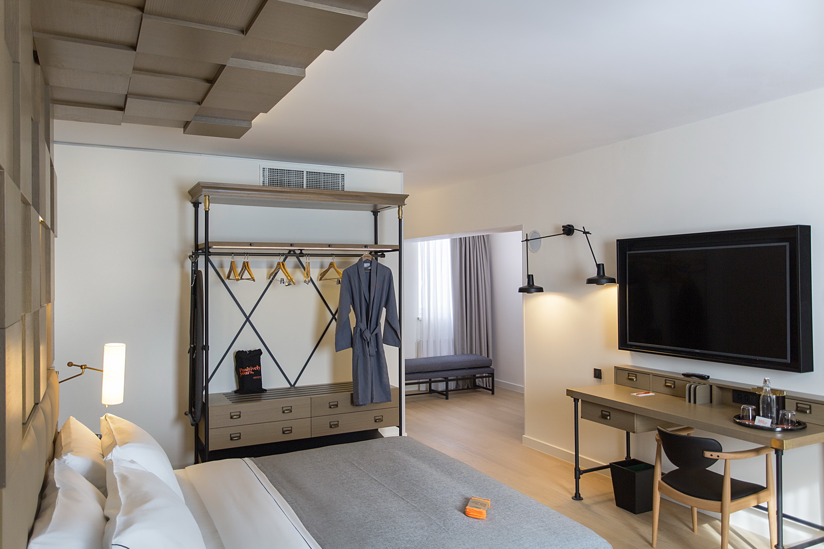 Junior Suite King Size Bed