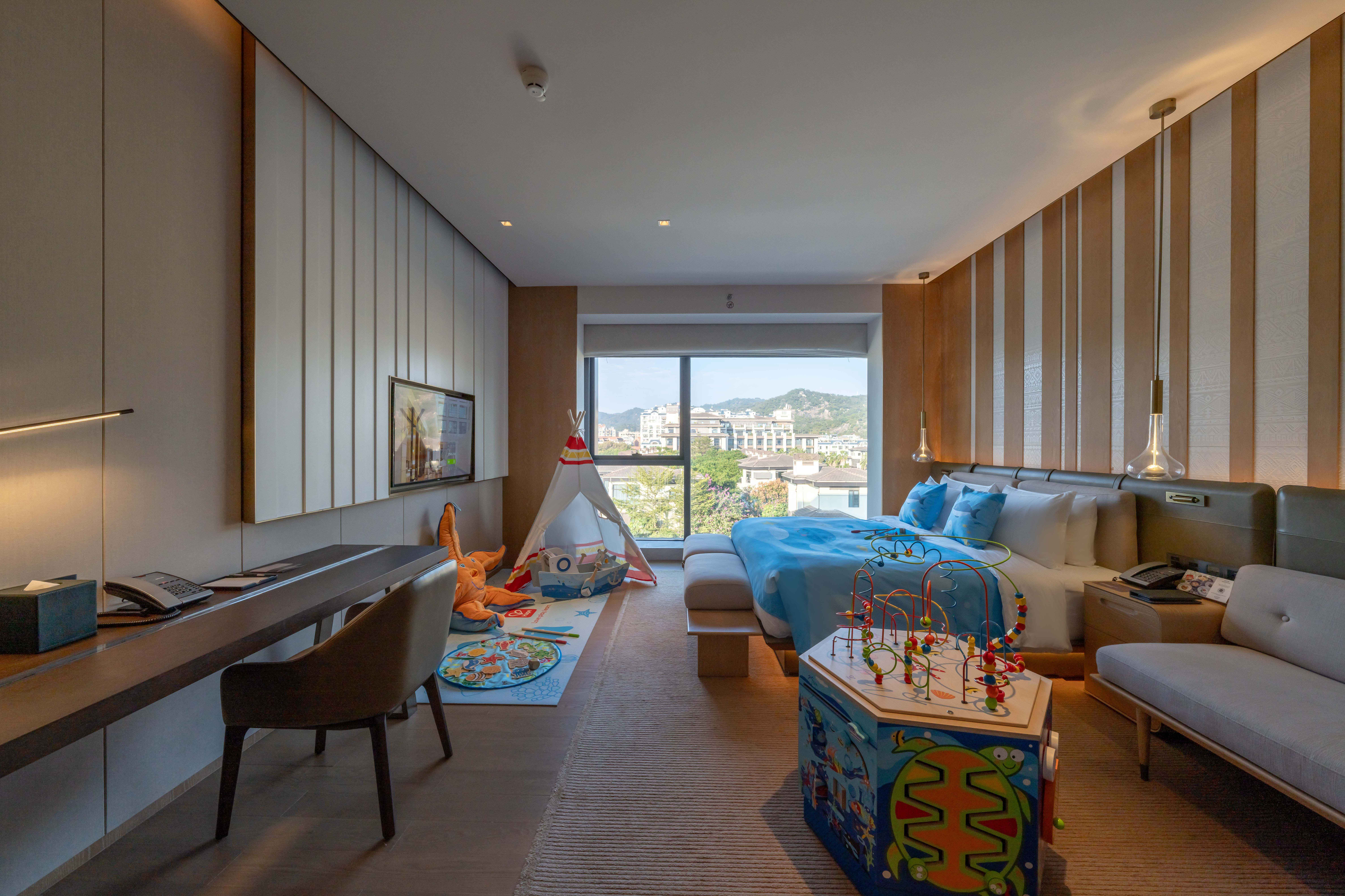 Family Room Deluxe City View