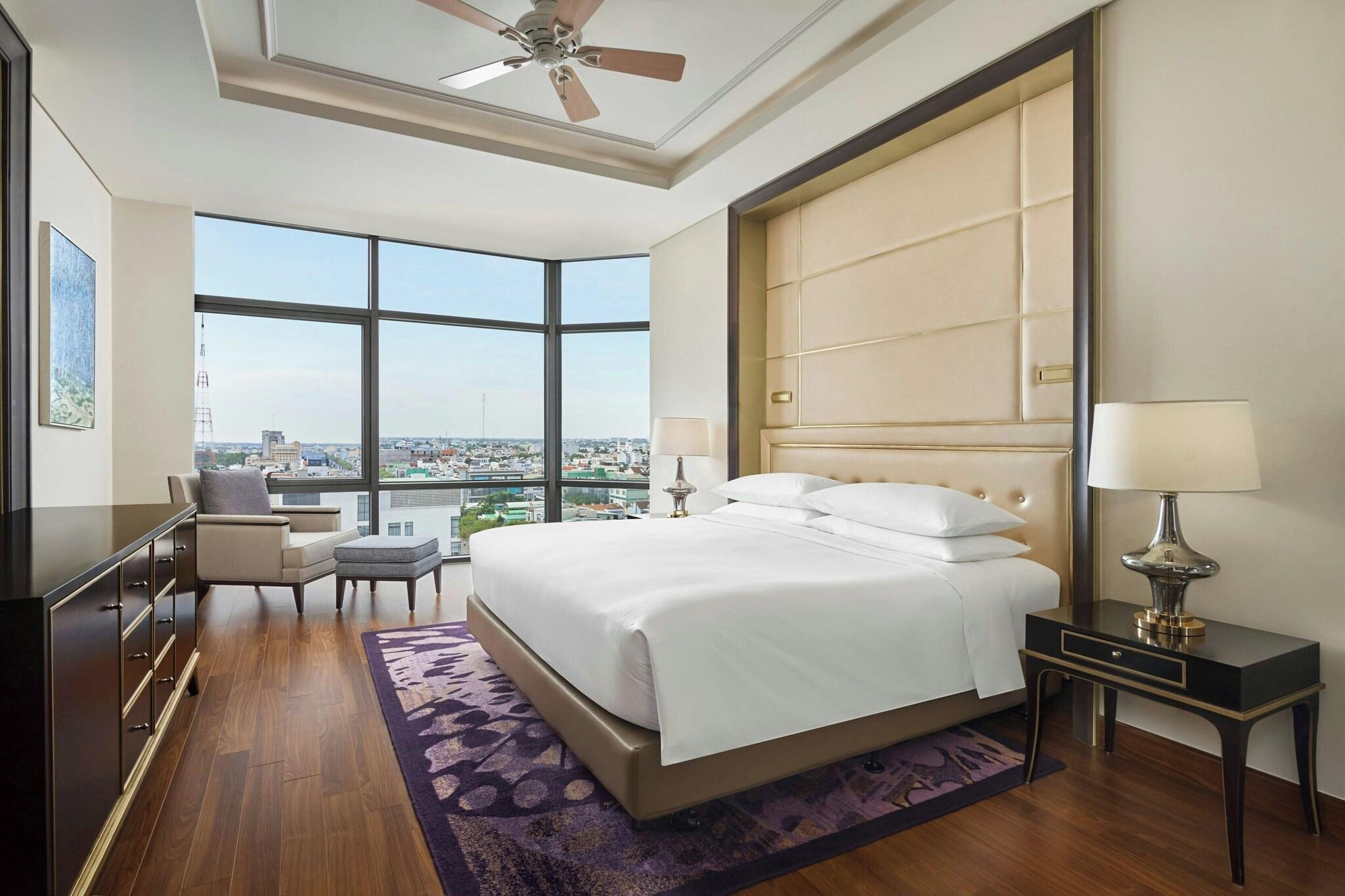 Double King Bed Non Smoking