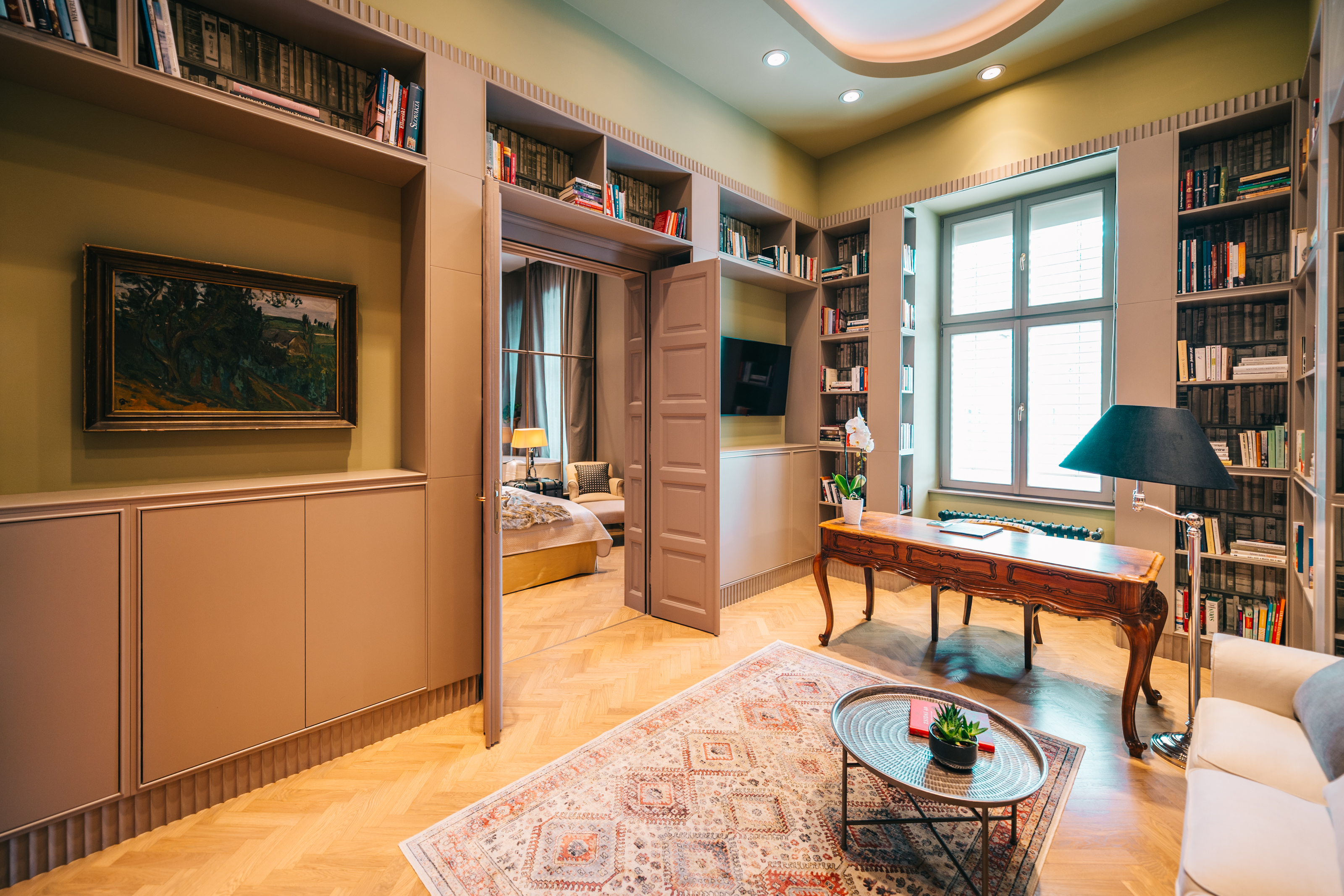 Suite Two Queen Beds with Views