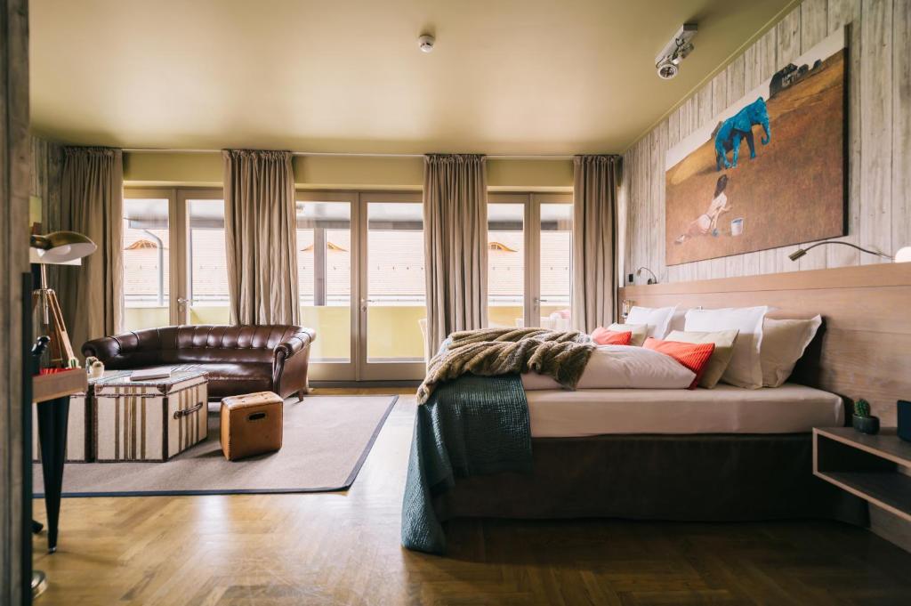 Suite Superior with Air Conditioning