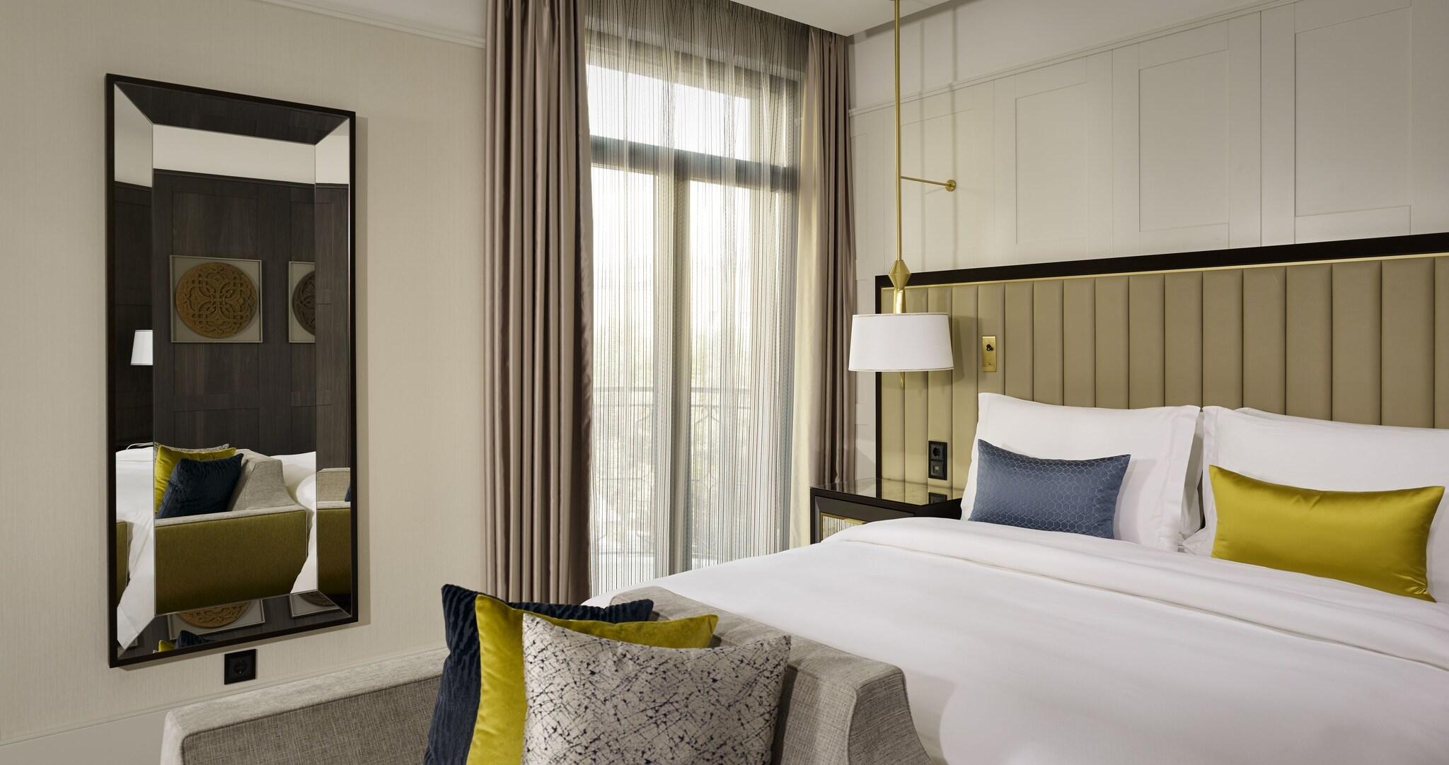 Double Superior King Bed