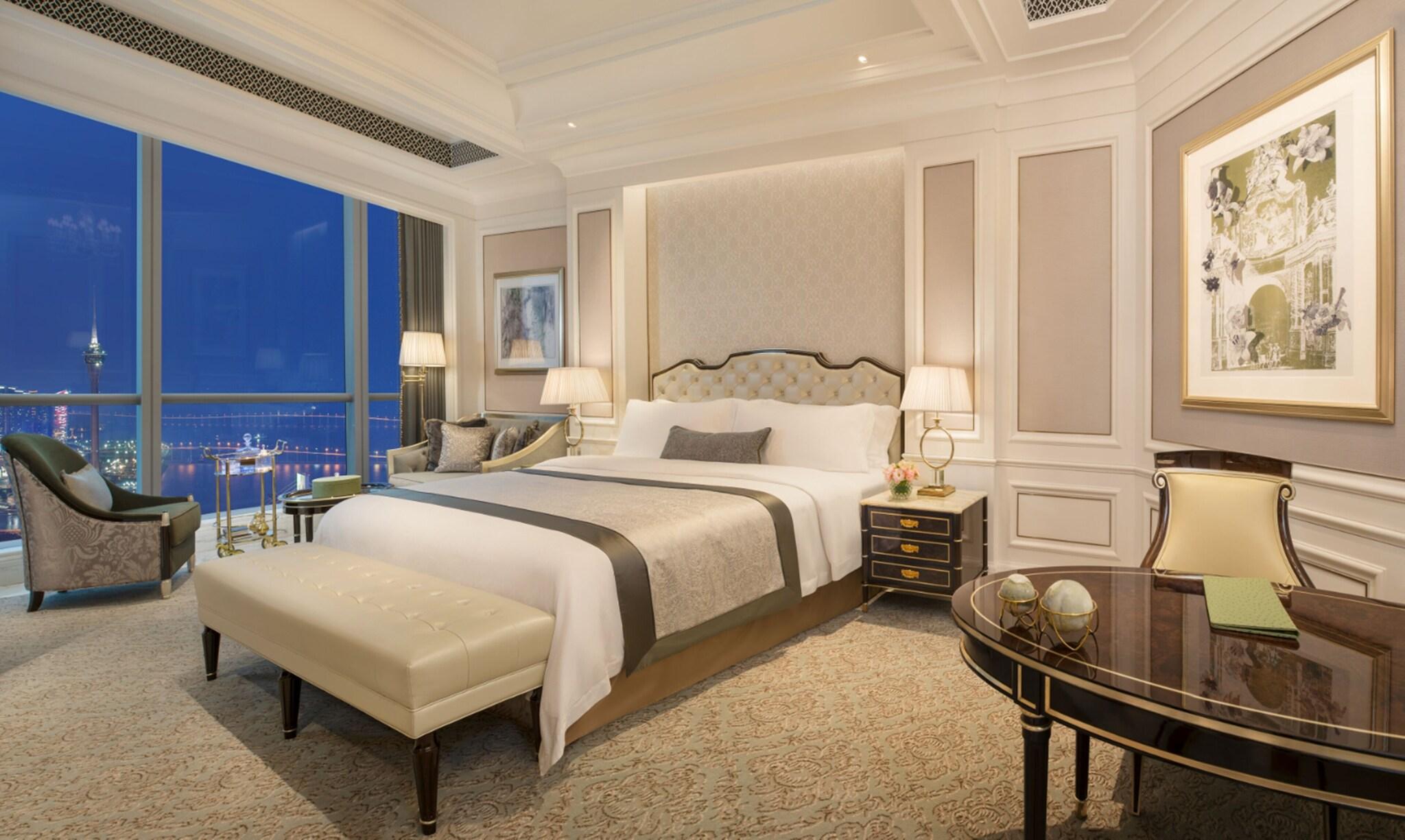 Double Ocean View King Bed
