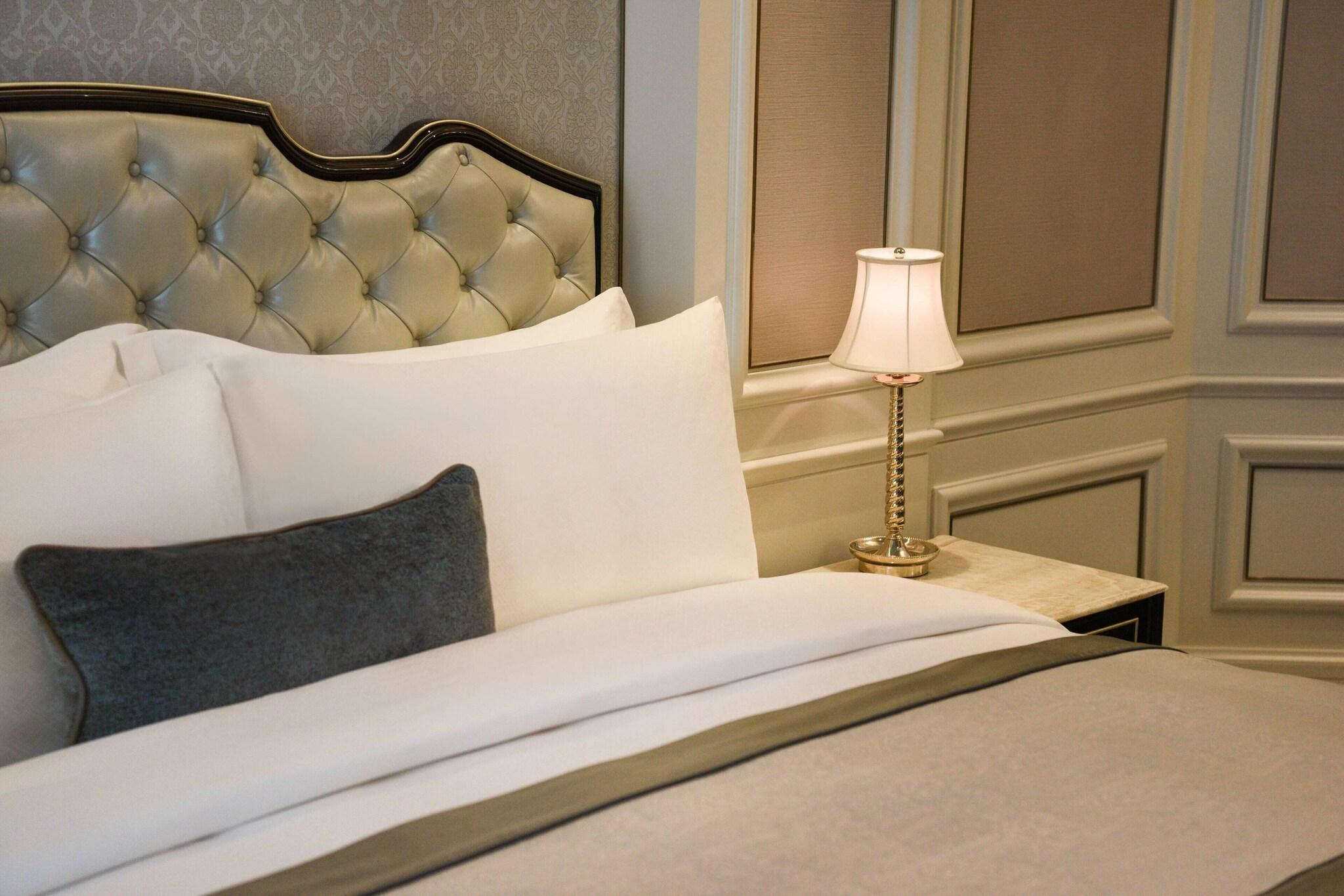 Double Ocean View King Bed