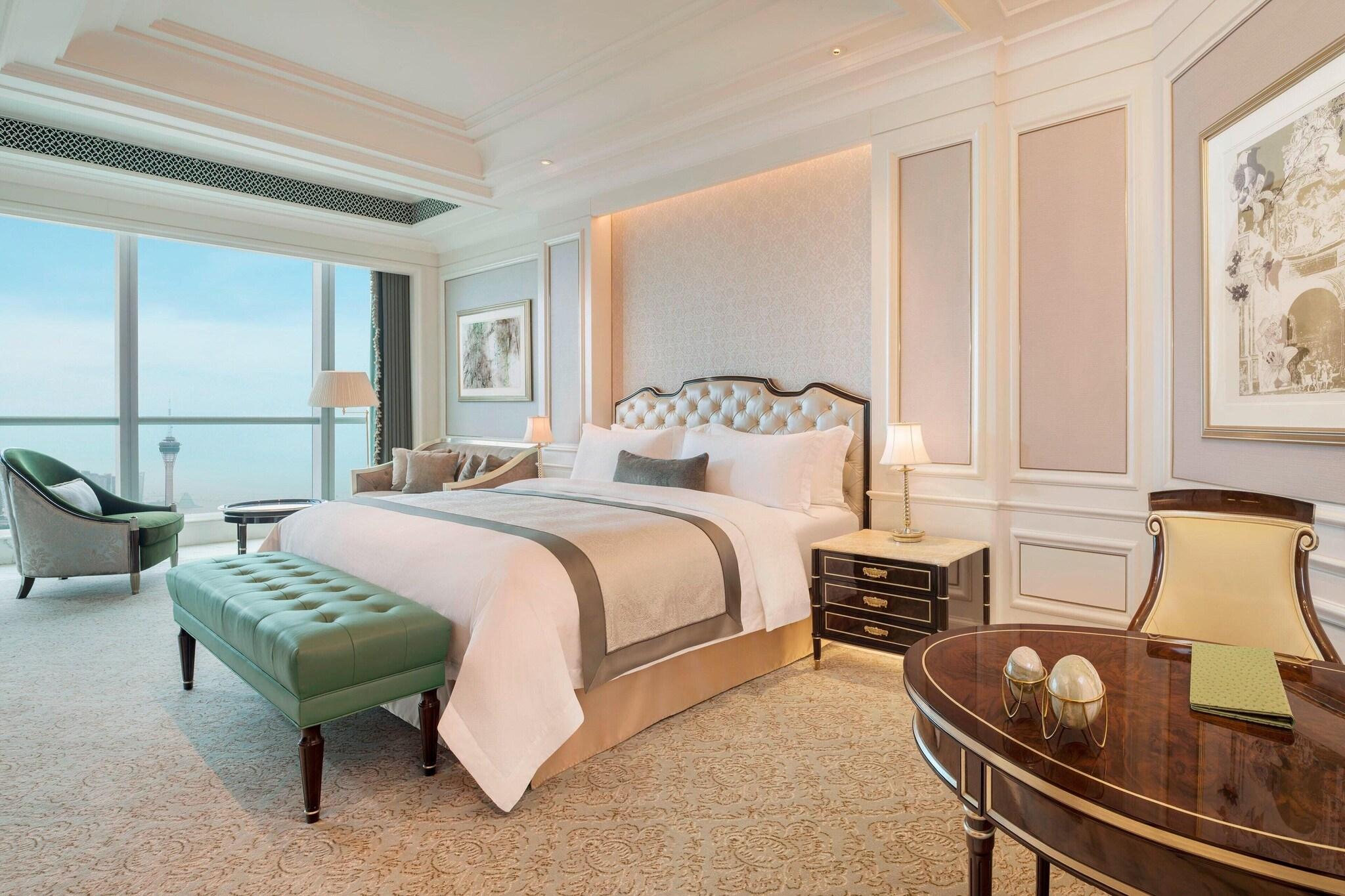 Double Ocean View King Bed