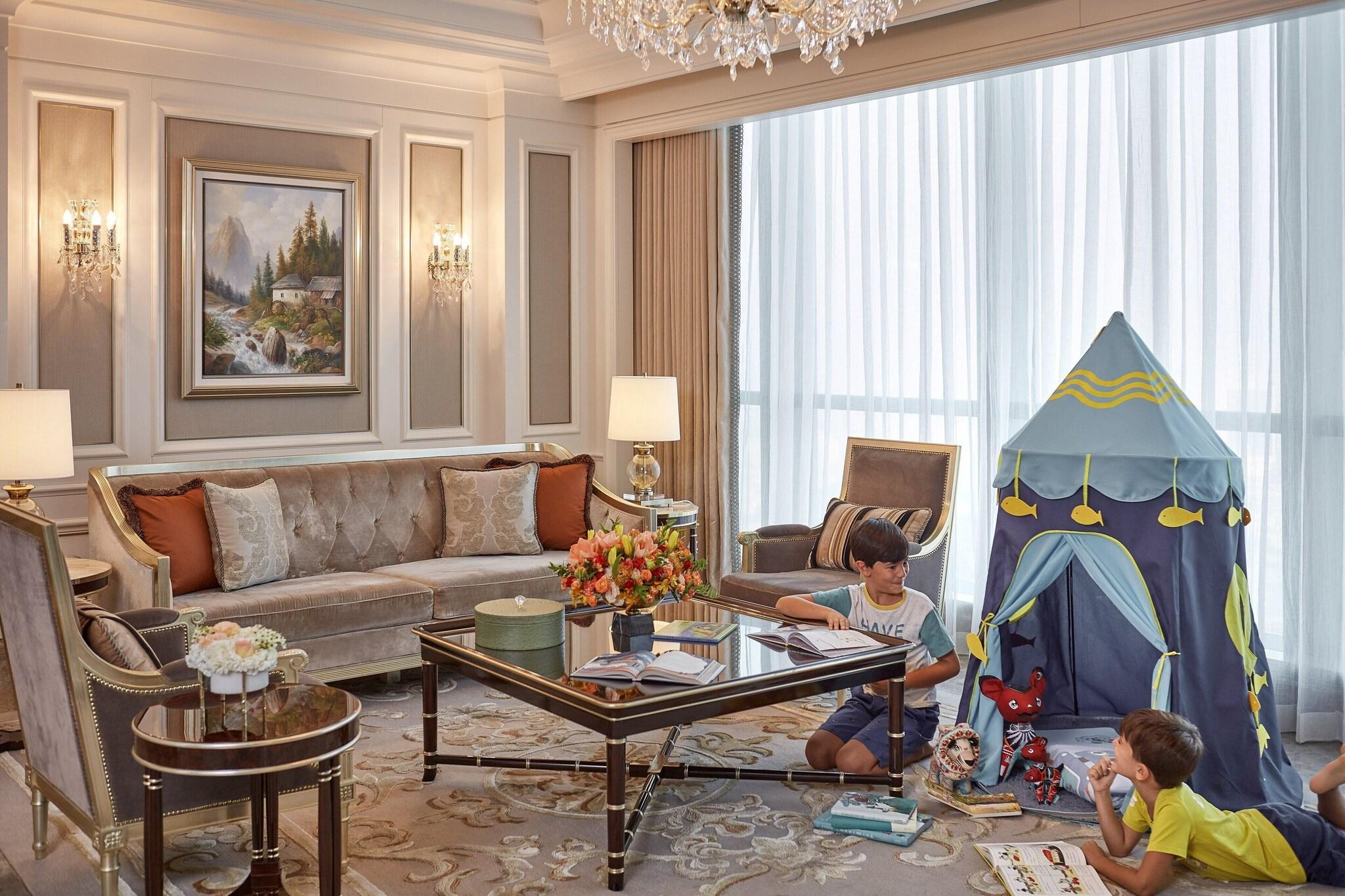 Suite Ocean View King Bed