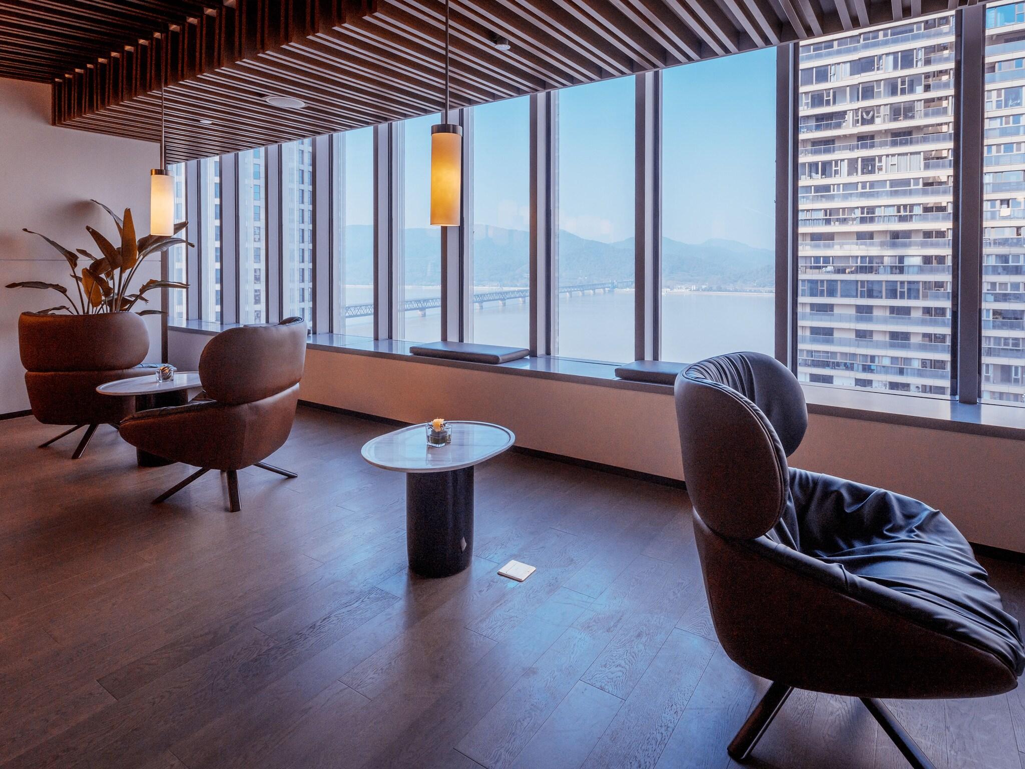 Quadruple Club City View