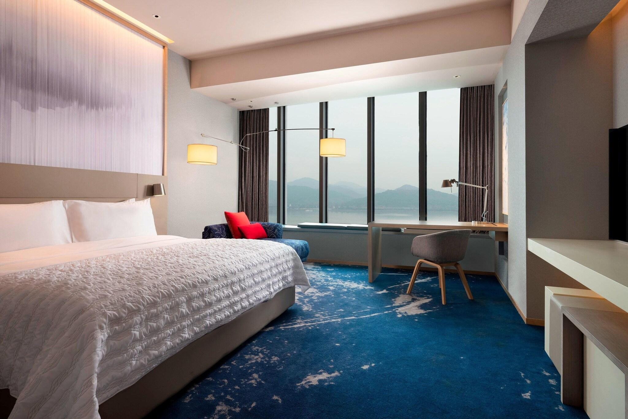 Double Club with Views