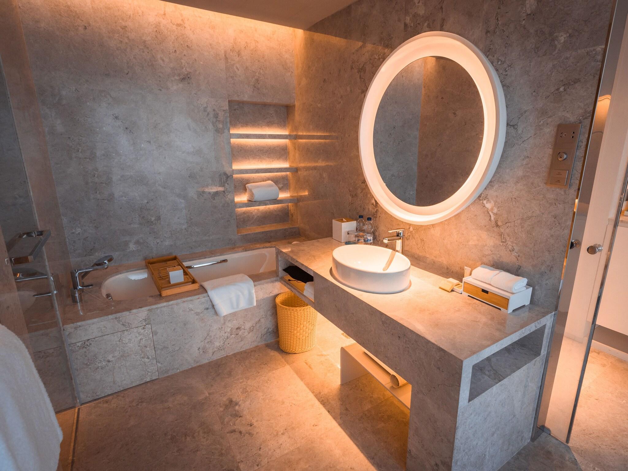 Double City View King Bed