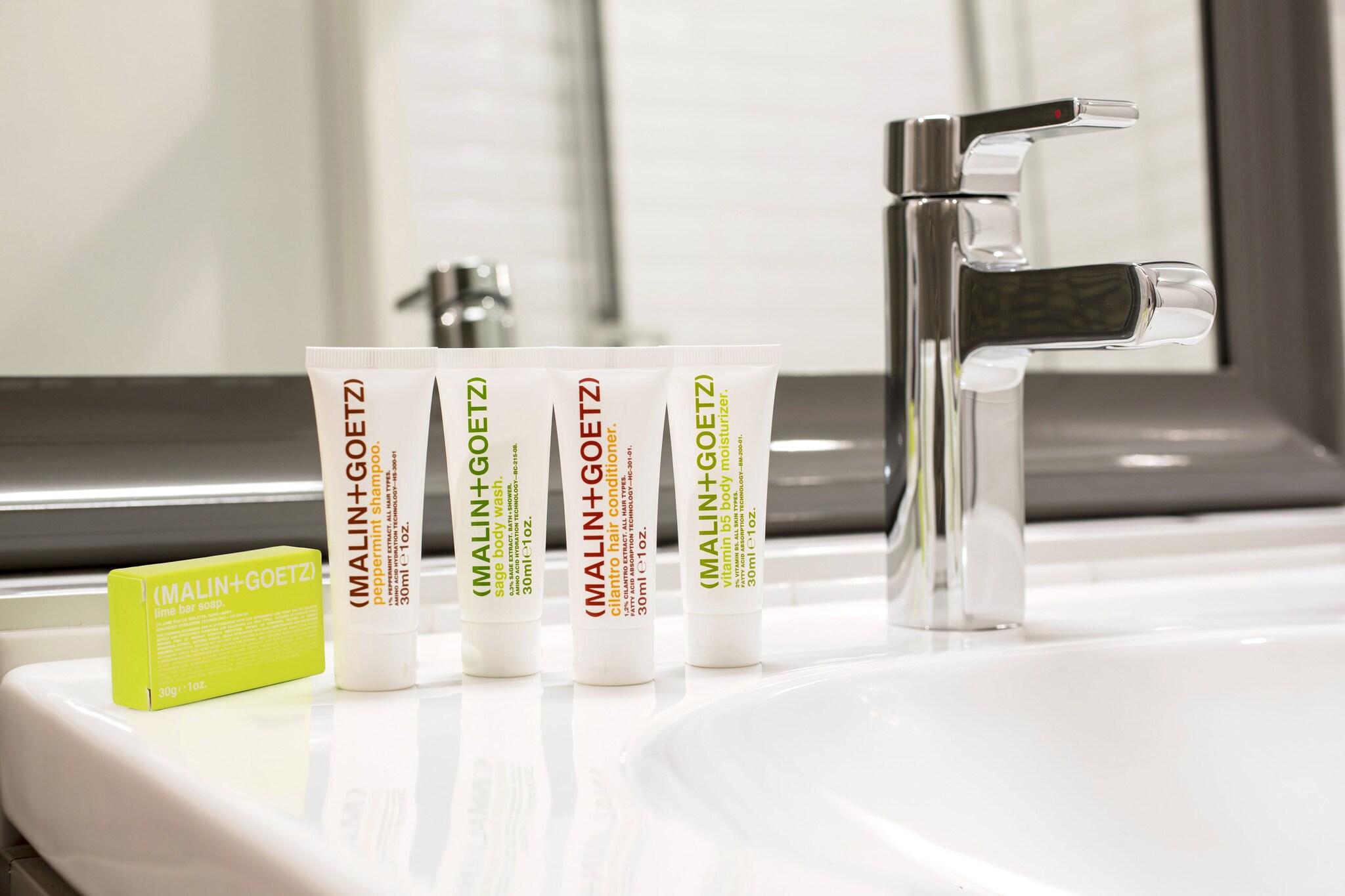 Double City View King Bed