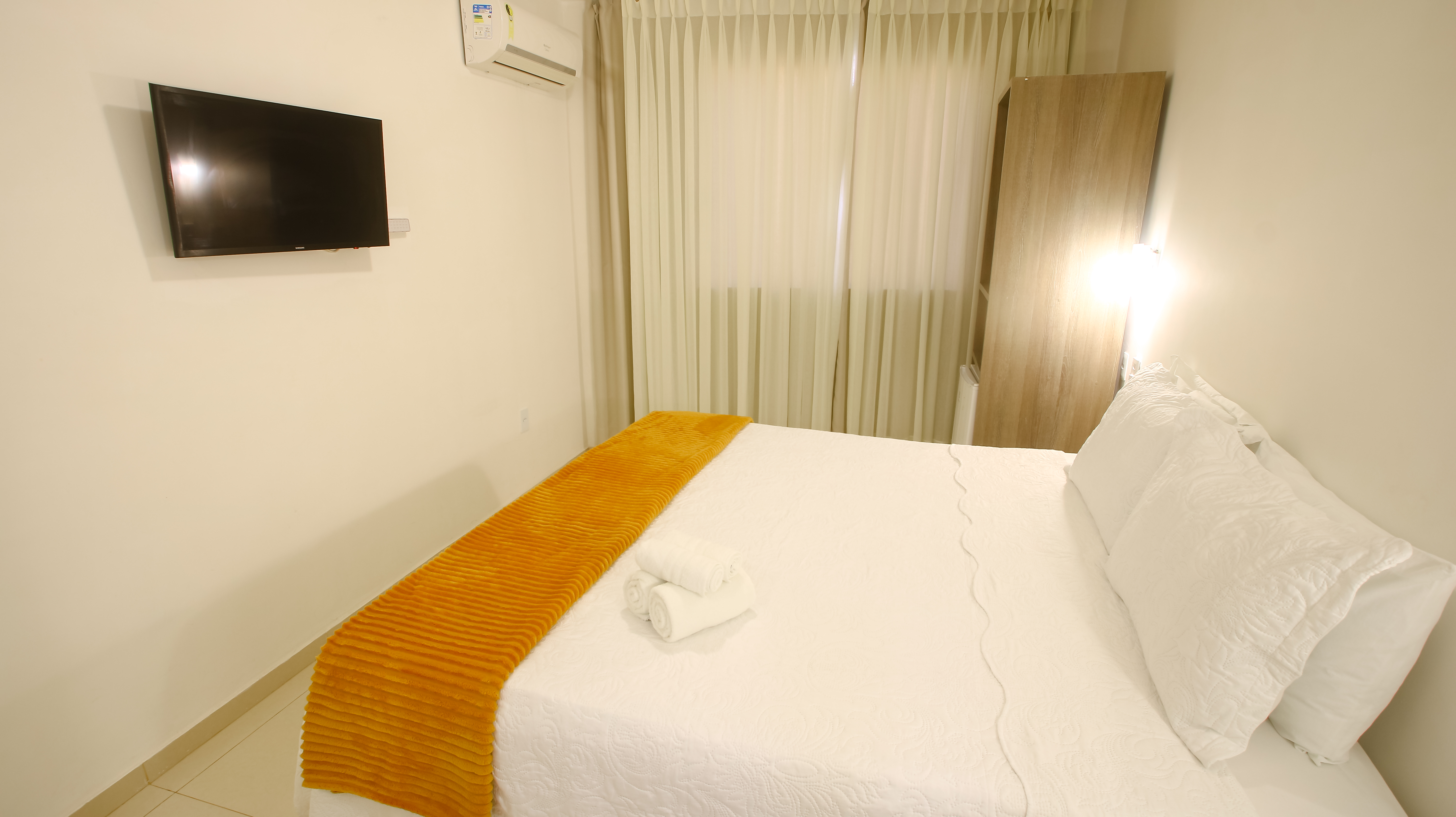 Double or Twin Standard