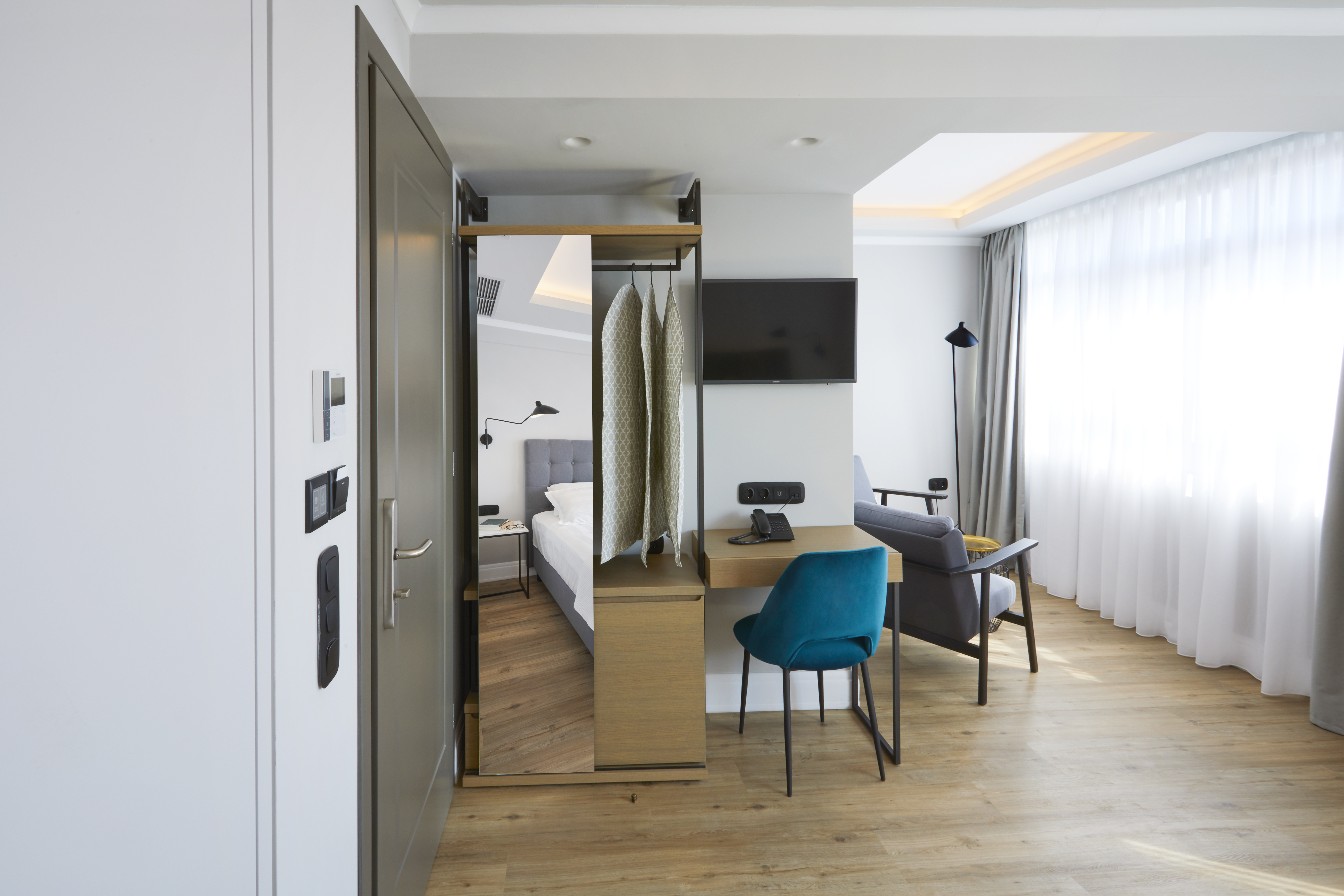 Junior Suite with Views