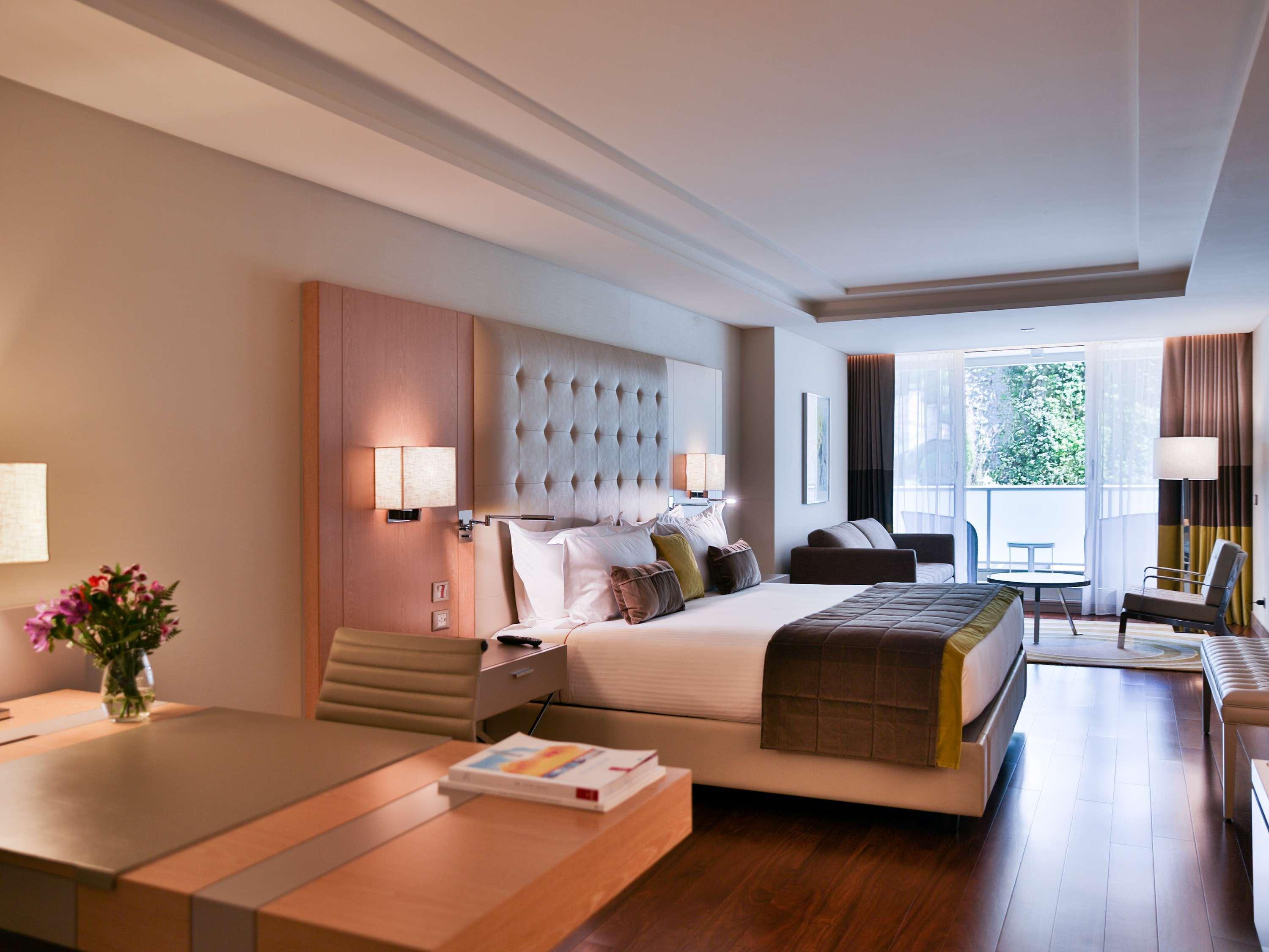 Double Executive King Bed