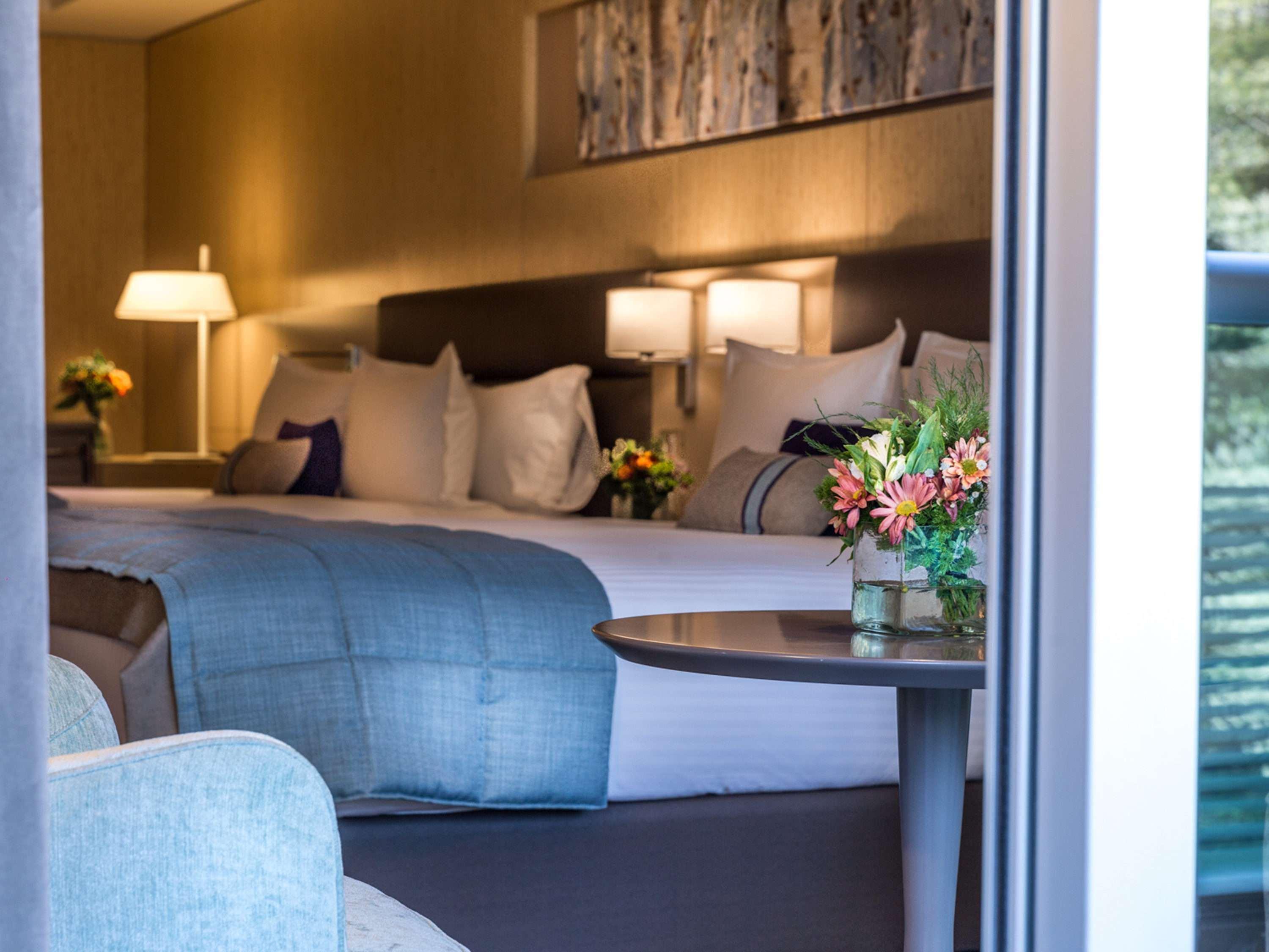 Suite Deluxe King Bed