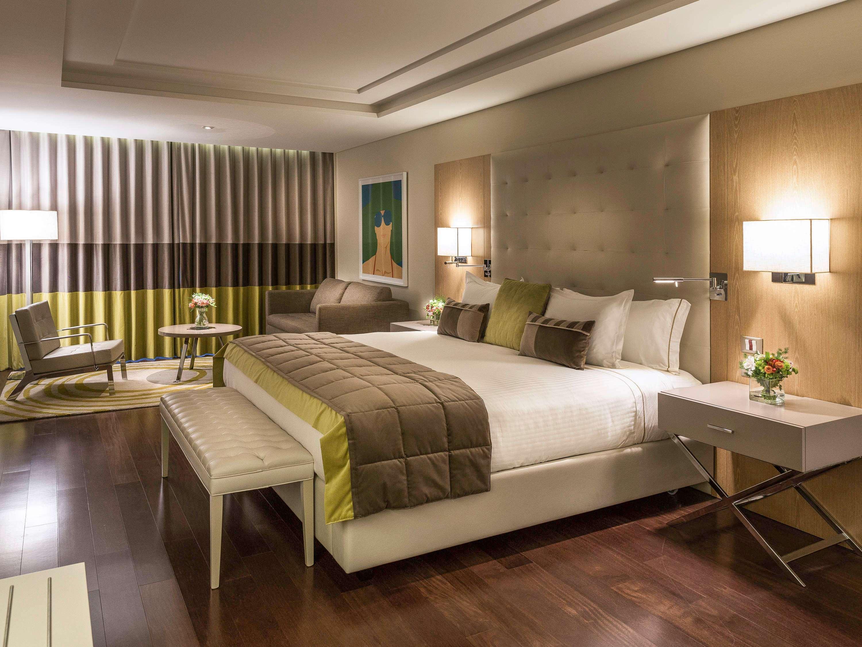 Double Executive King Bed