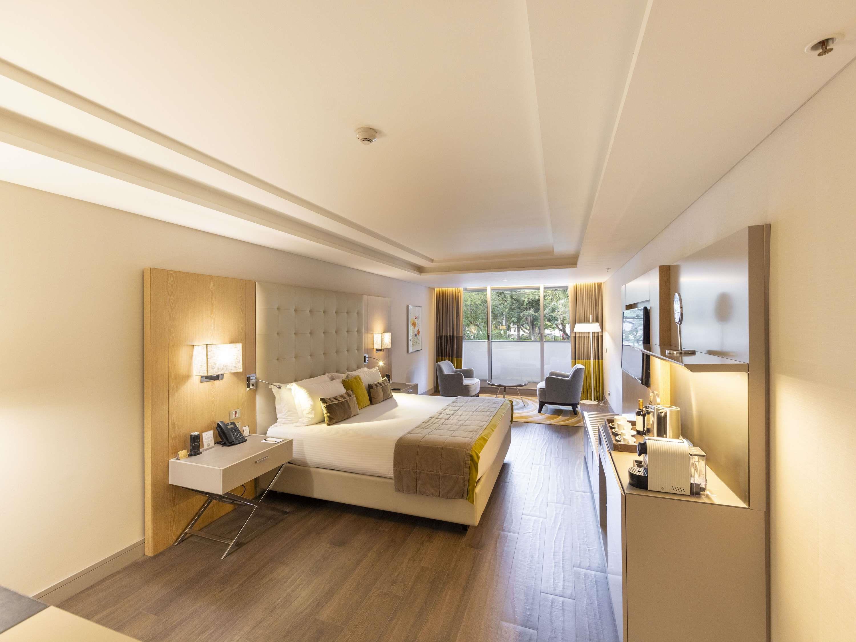 Double Executive King Bed