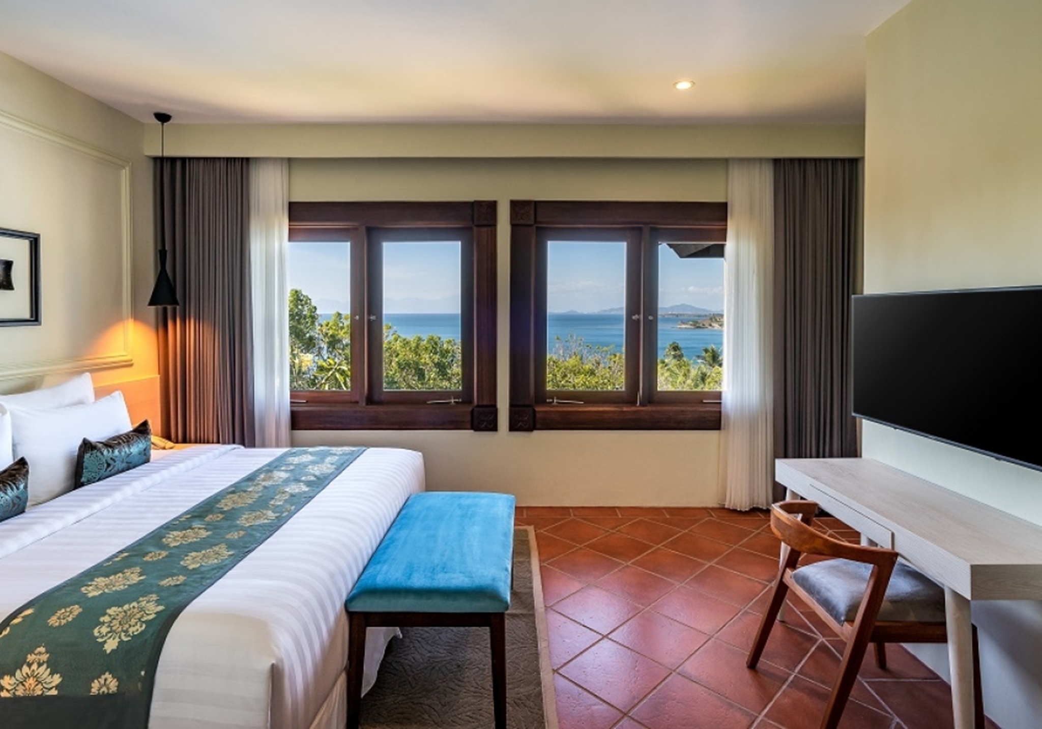 Double or Twin Deluxe Two Bedroom