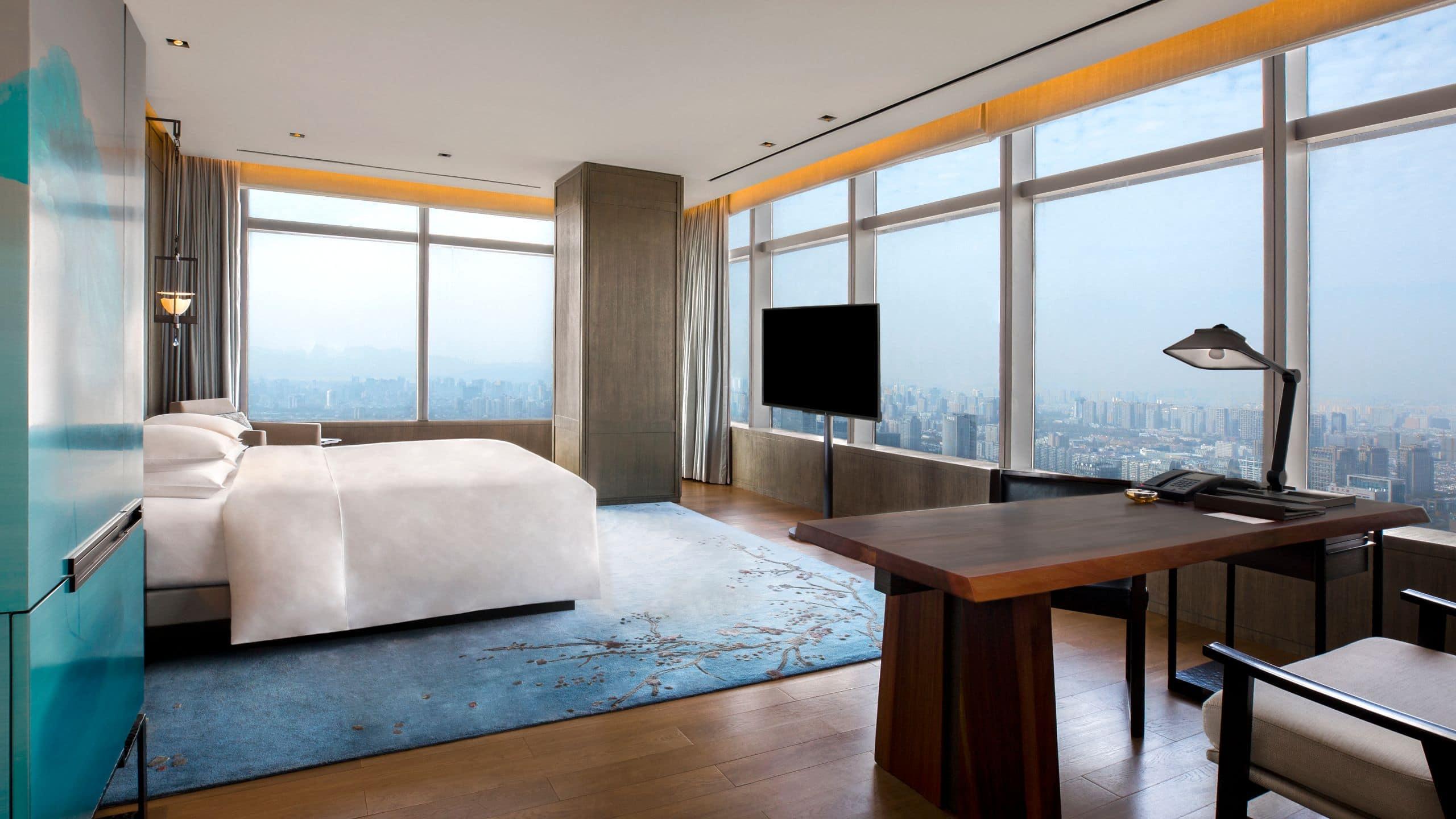 Room Deluxe King Bed