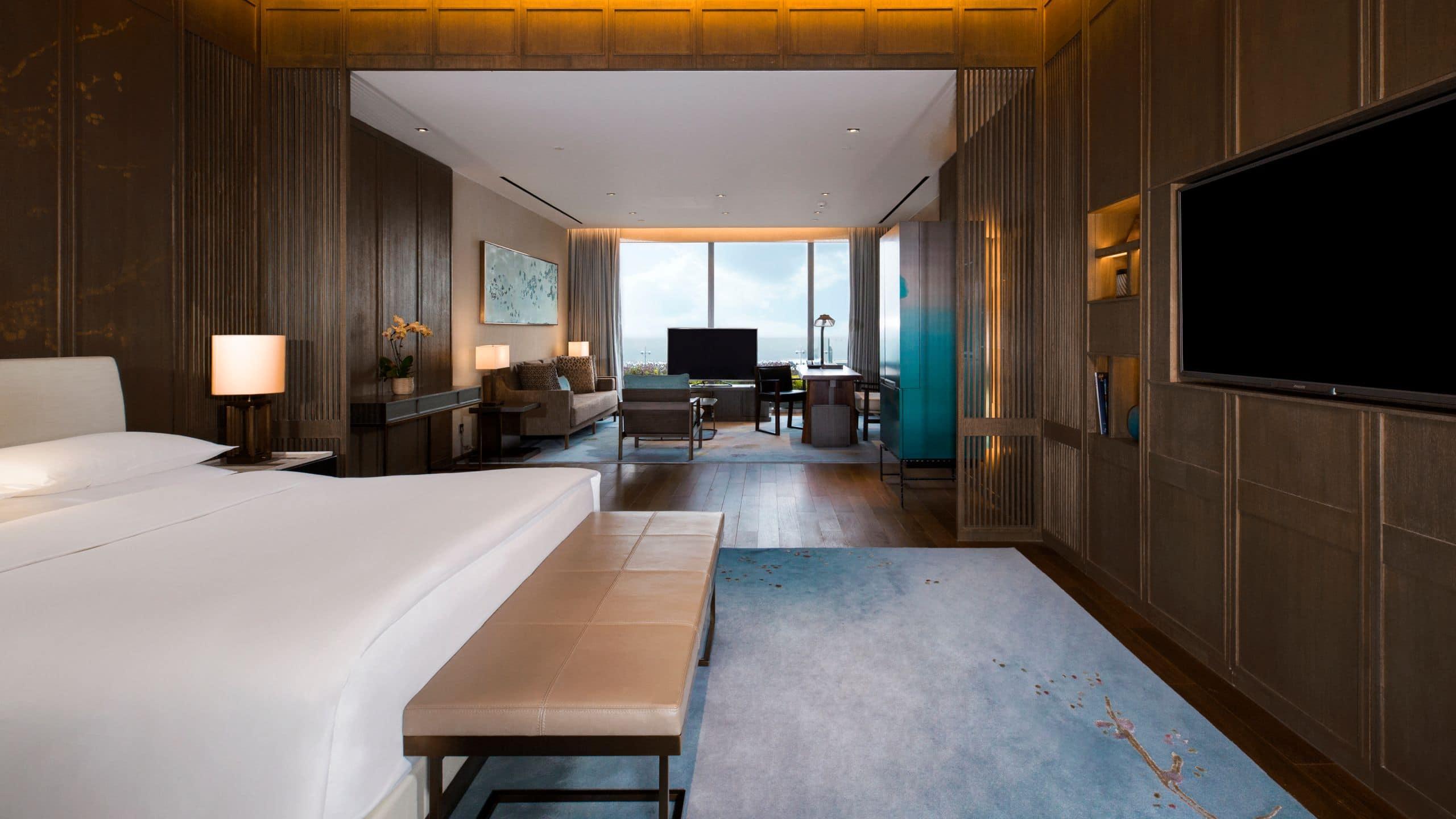 Room Premium King Bed