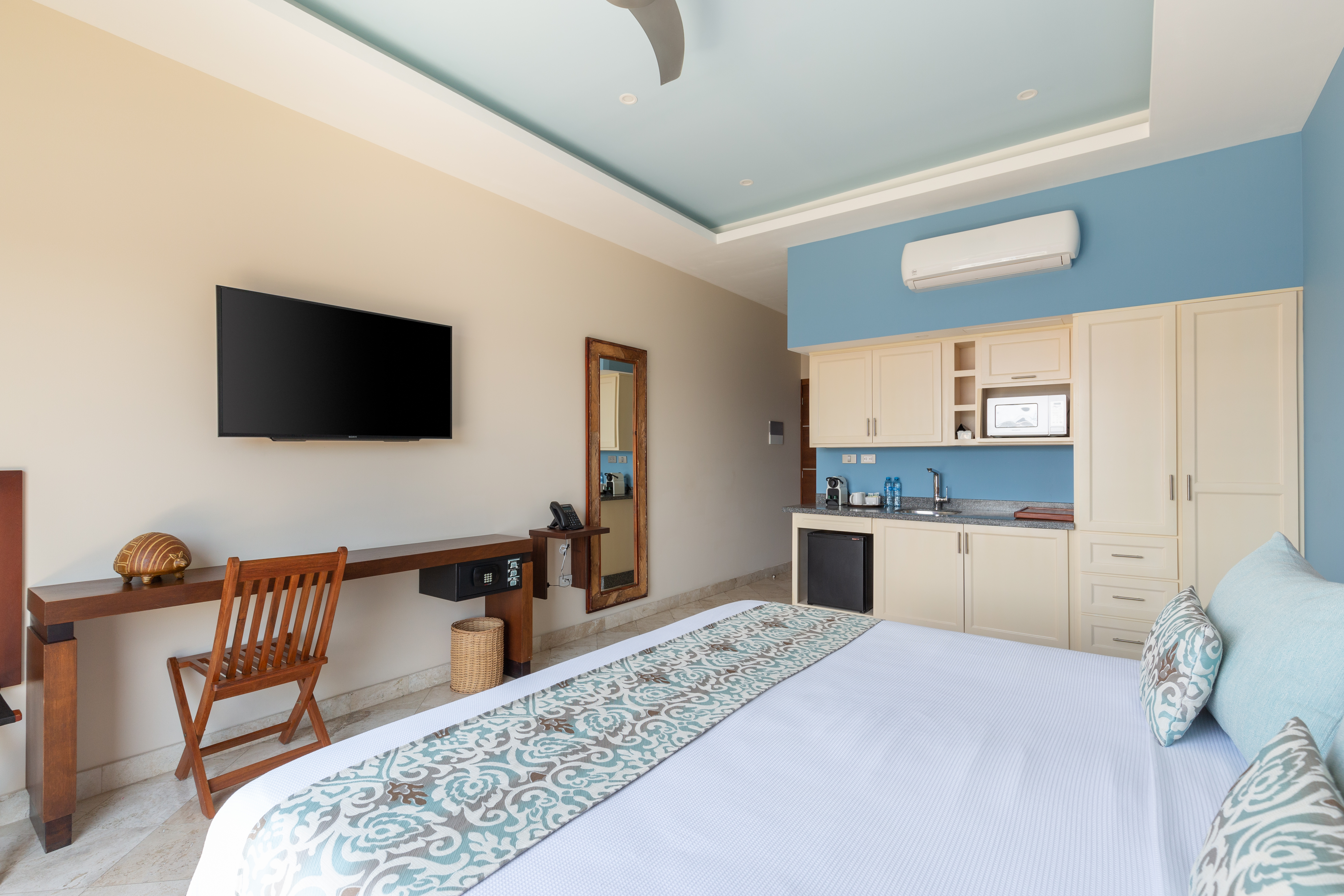 Double King Size Bed