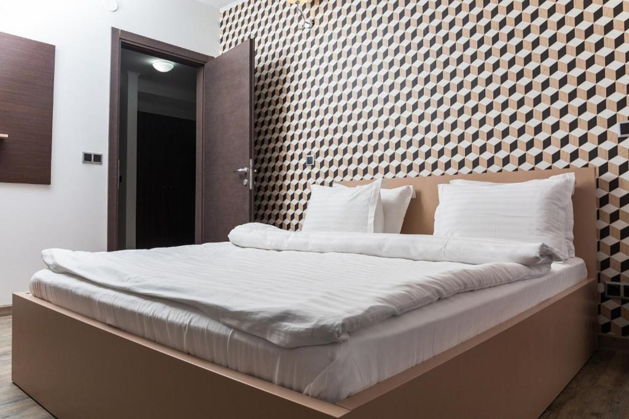 Apartment Three Bedrooms Three Bathrooms