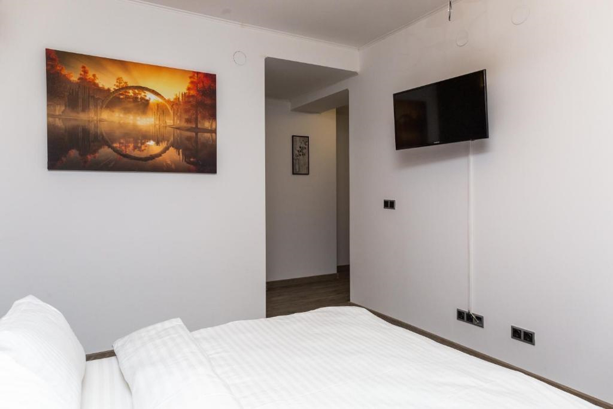 Apartment Three Bedrooms Three Bathrooms