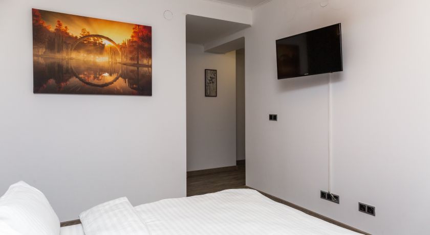 Apartment Three Bedrooms Three Bathrooms