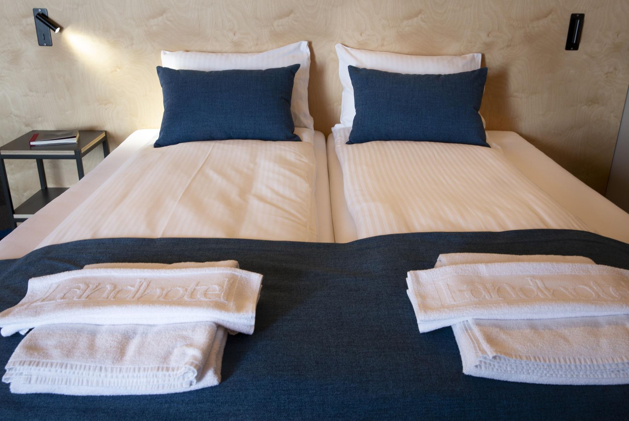 Double or Twin Standard