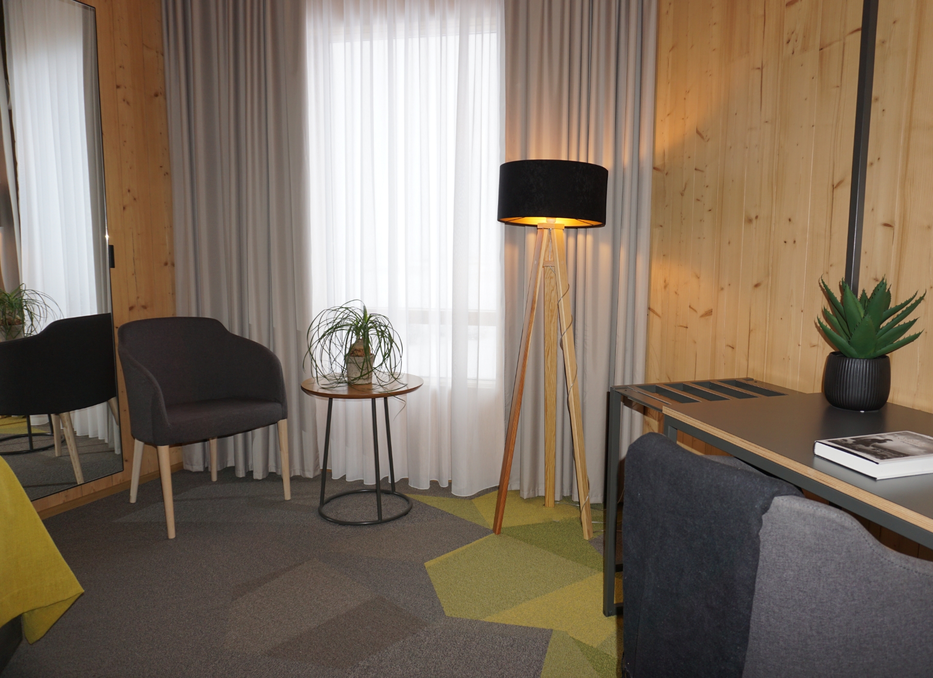 Double or Twin Standard