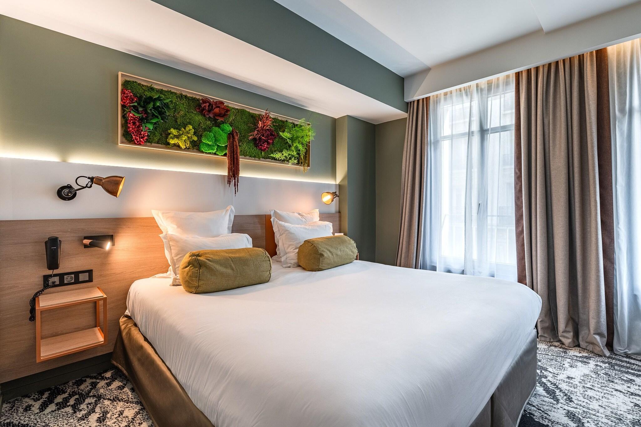 Double Classic Queen Bed