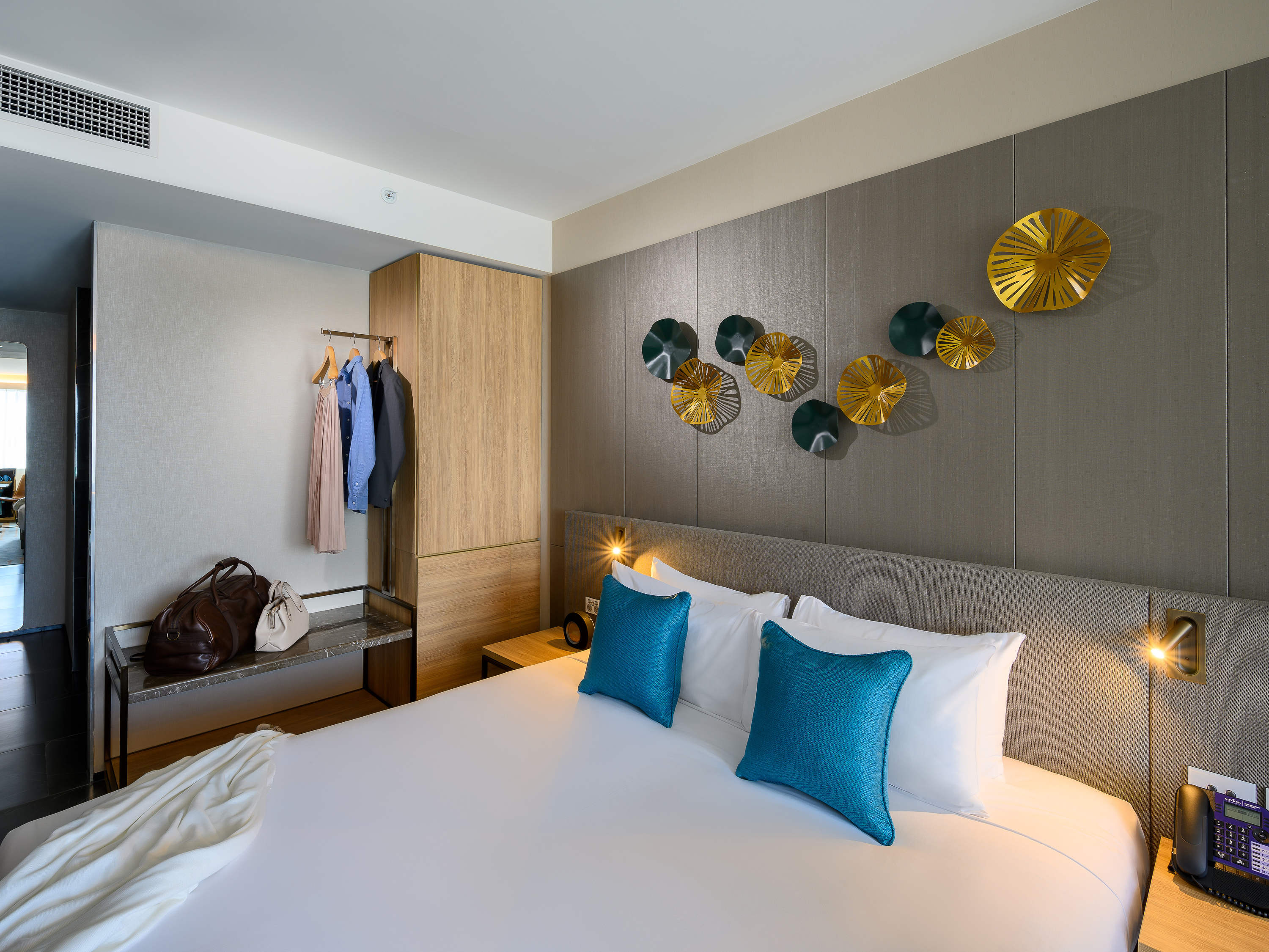 Double Superior King Bed