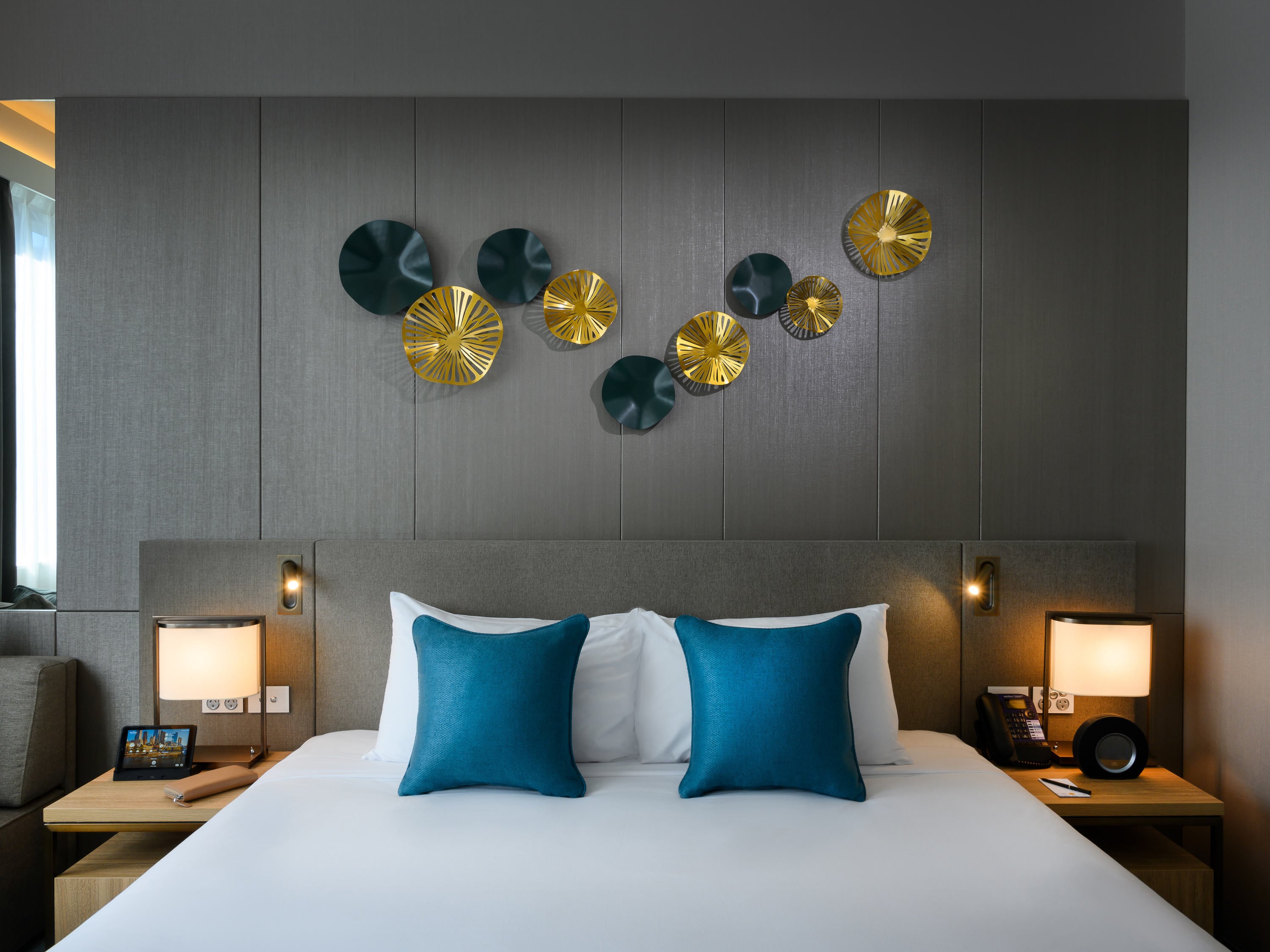 Double Deluxe King Bed