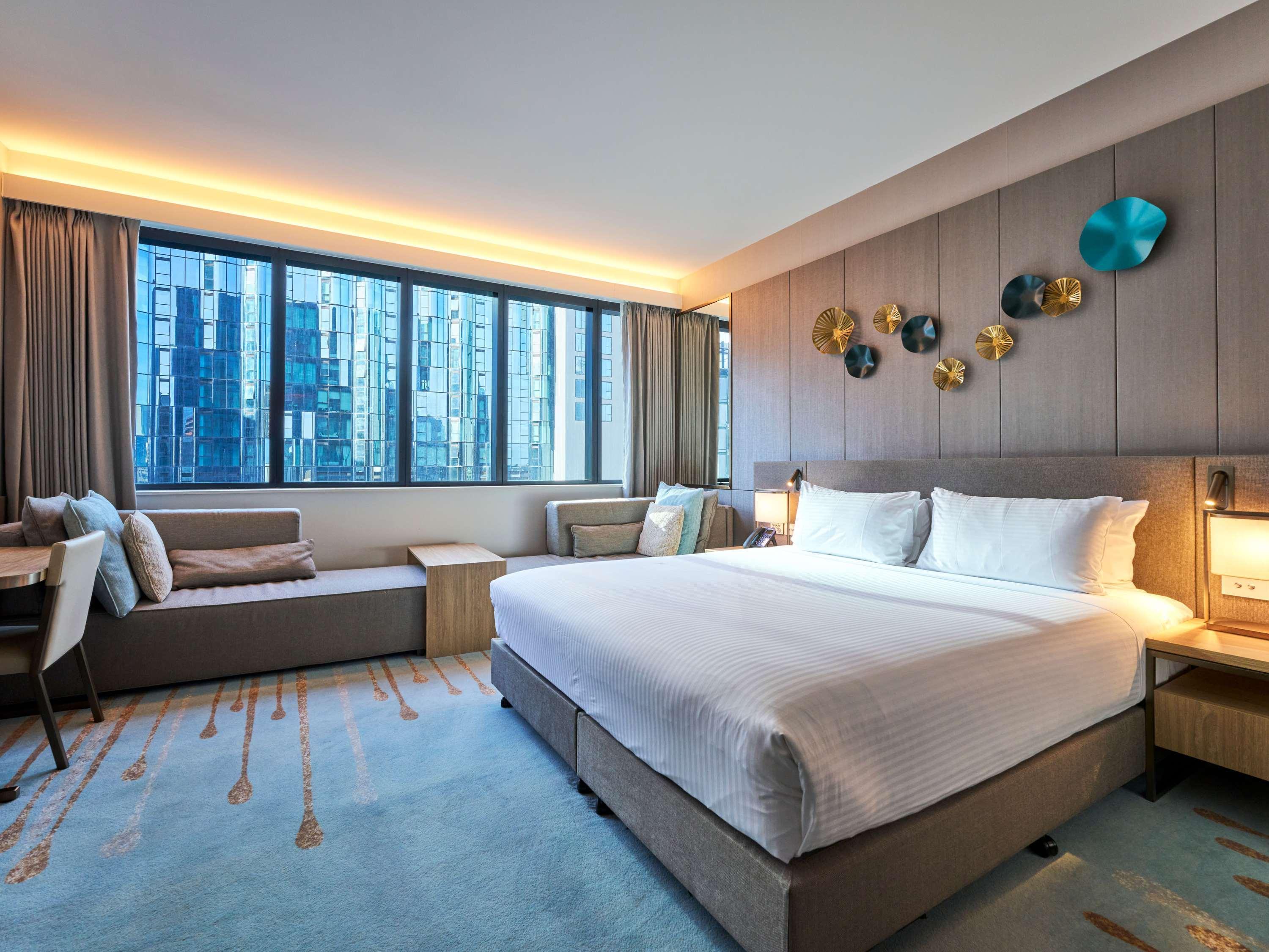 Double Deluxe King Bed