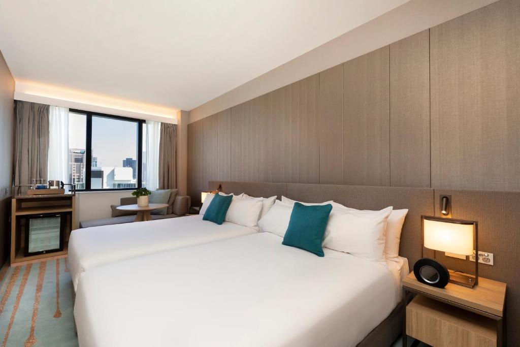 Double Deluxe Two Double Beds