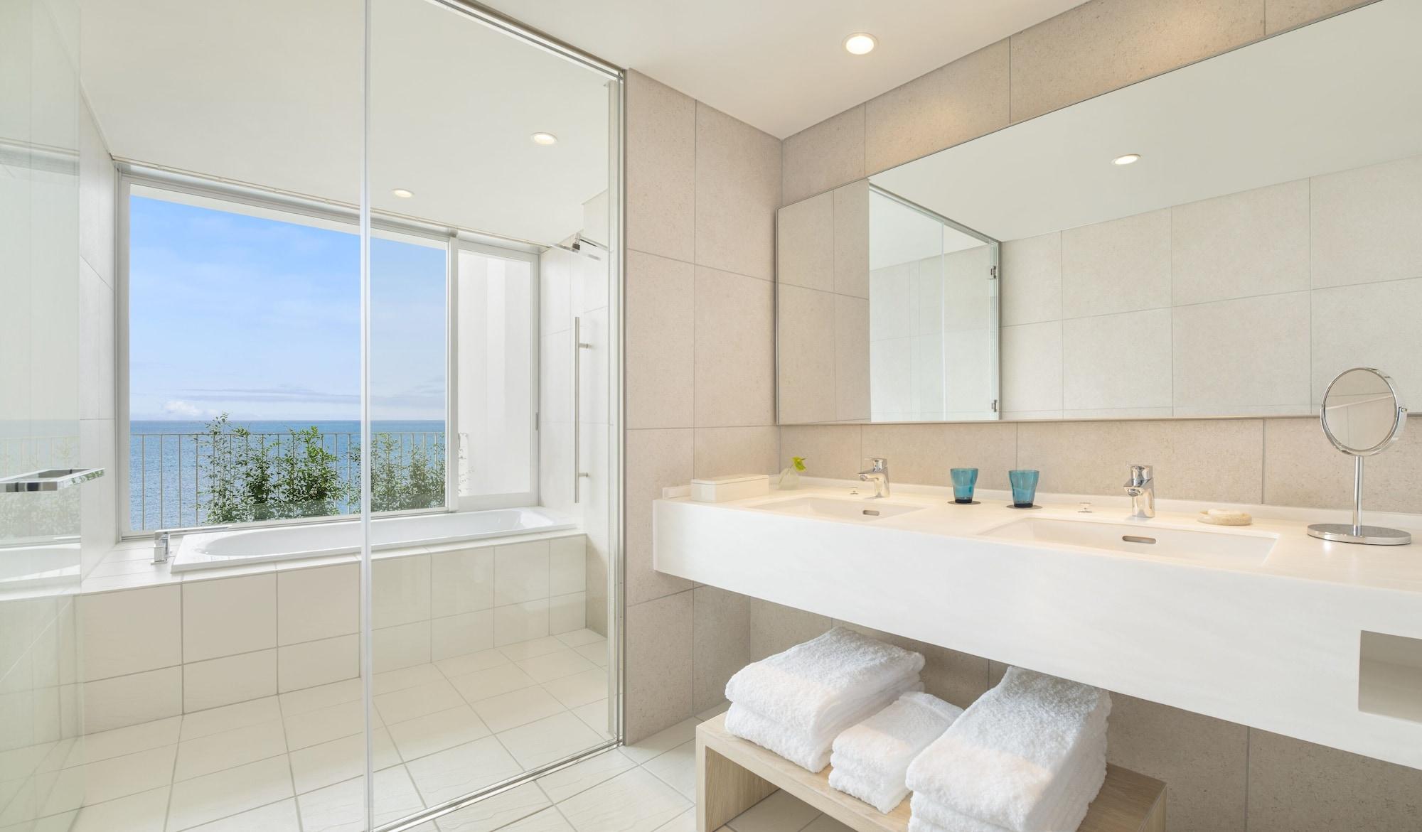 Junior Suite Ocean Front Two Double Beds