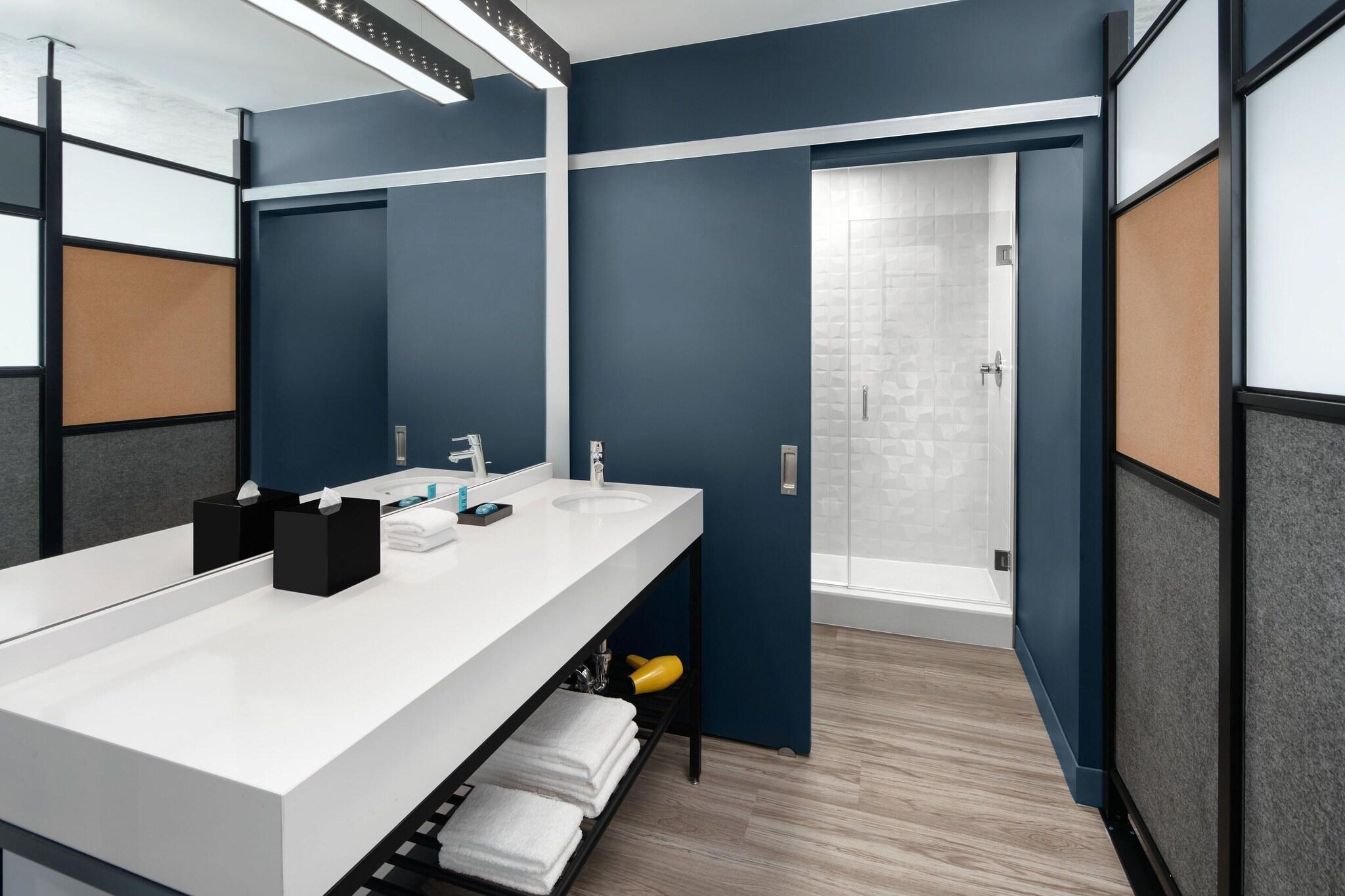 Quadruple City View Two Queen Beds