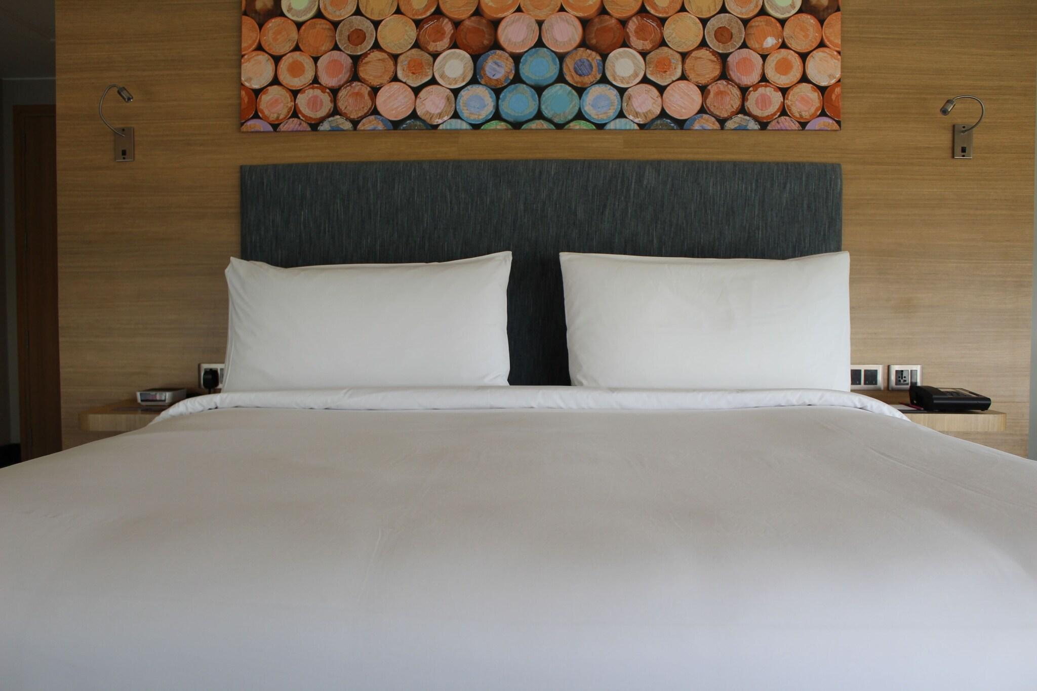 Double Pool View King Bed