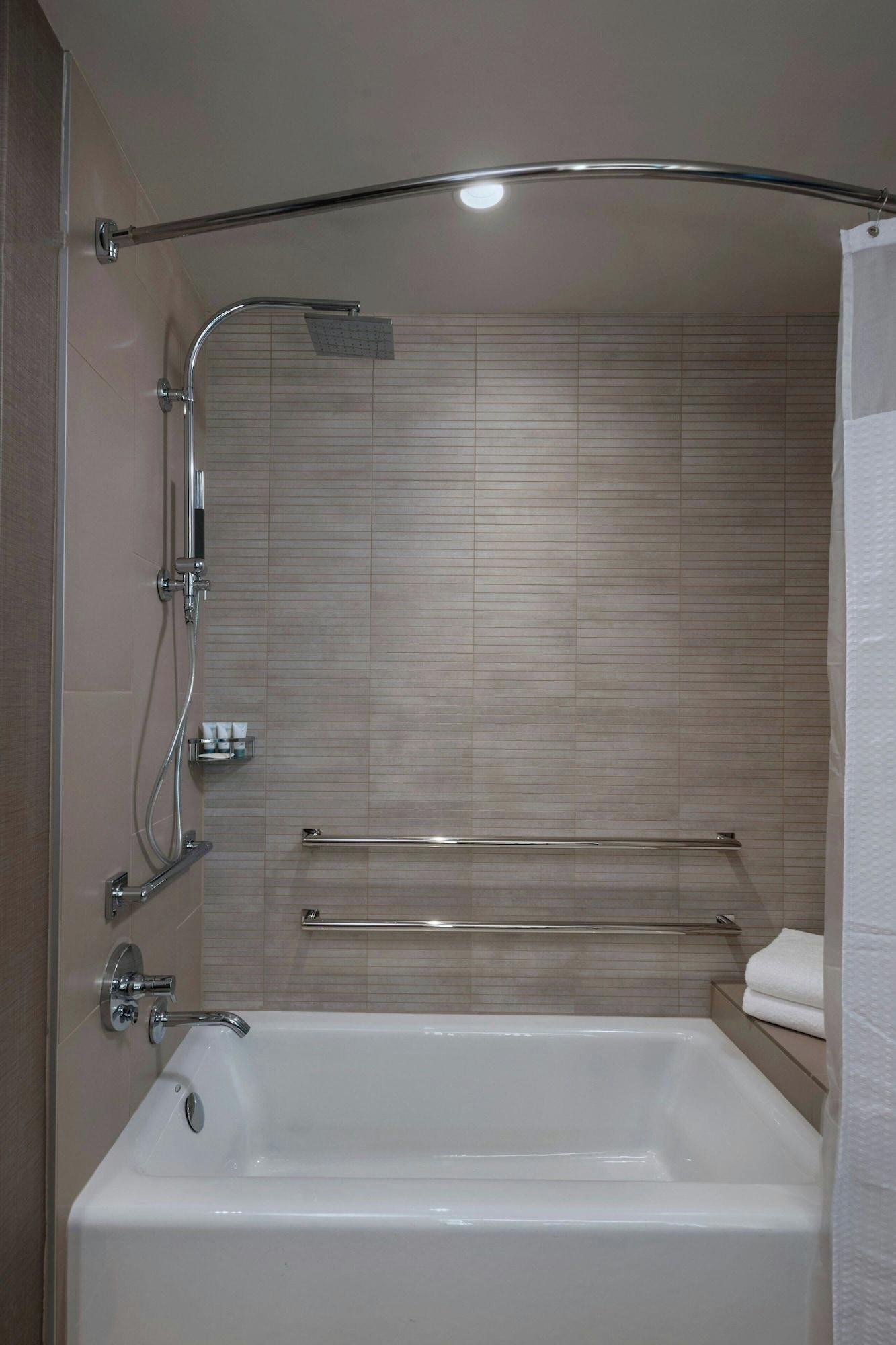 Double Club Two Queen Beds