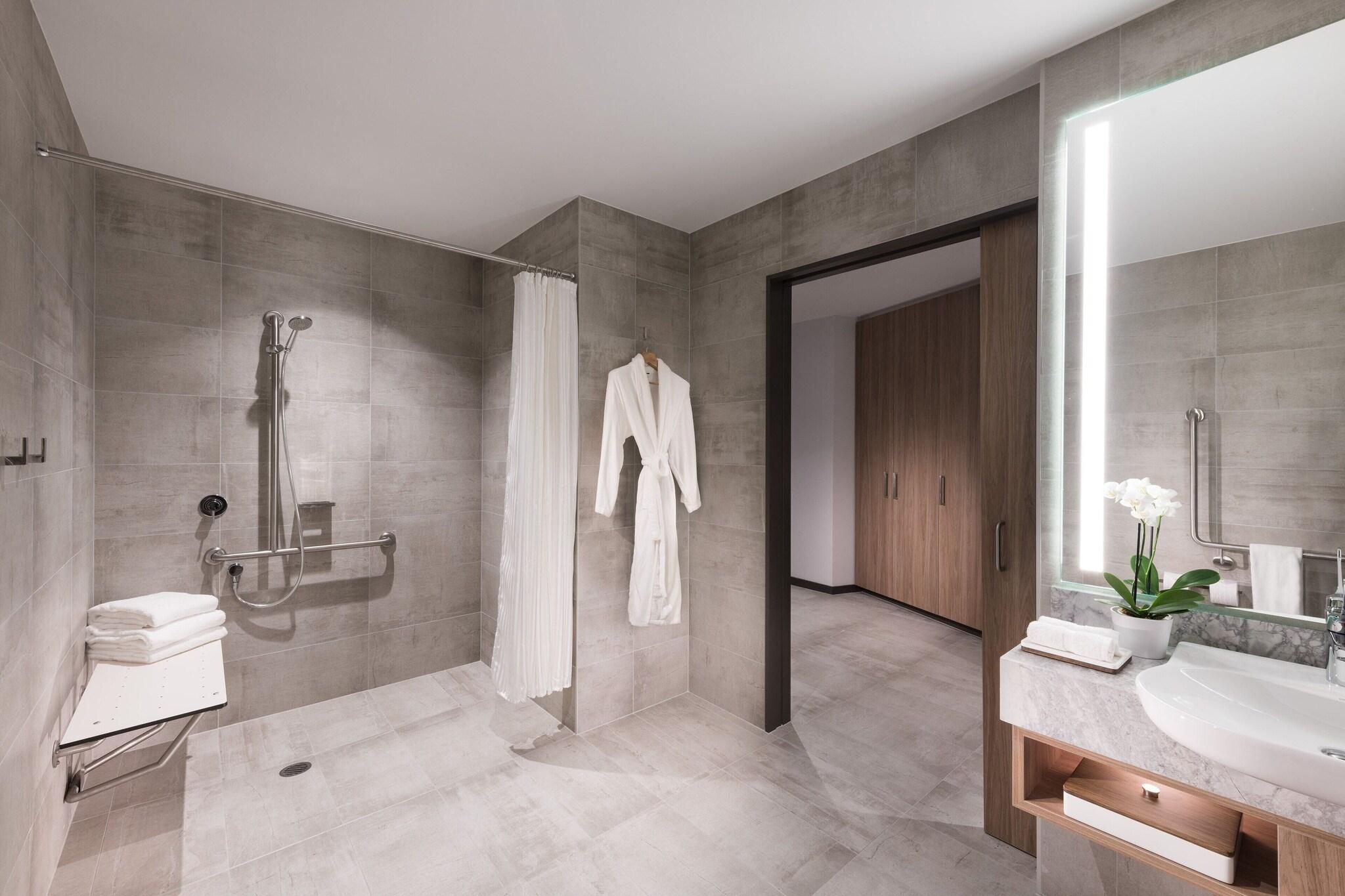 Double Club City View